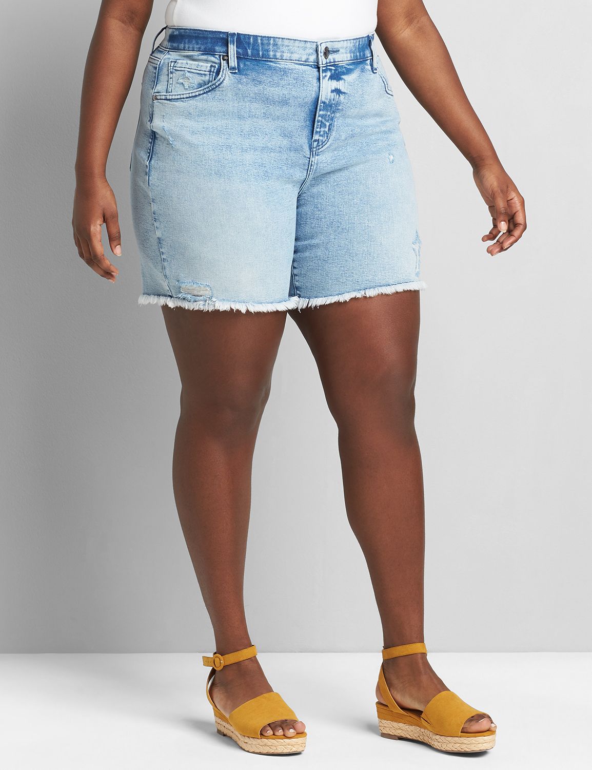 Signature Fit Denim Boyfriend Midi Short - Ripped Light Wash