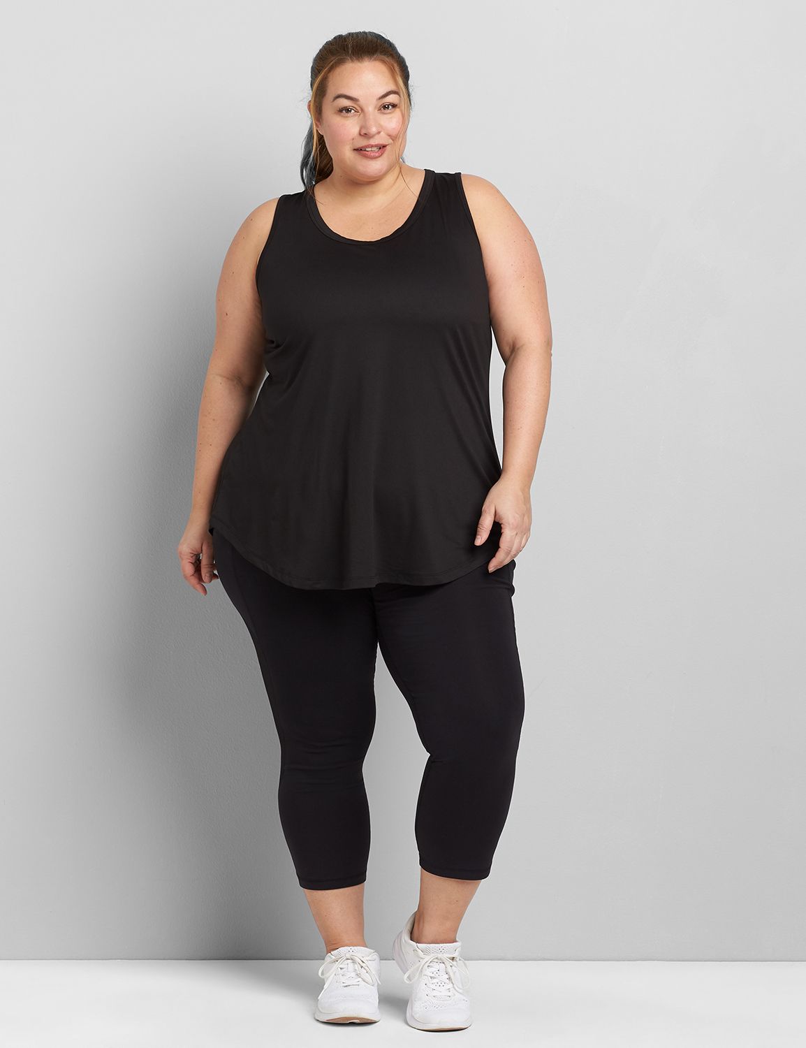 Power Capri Wicking Mesh Blocked Legging S 1118470:Ascena Black:10/12 Product Image 3