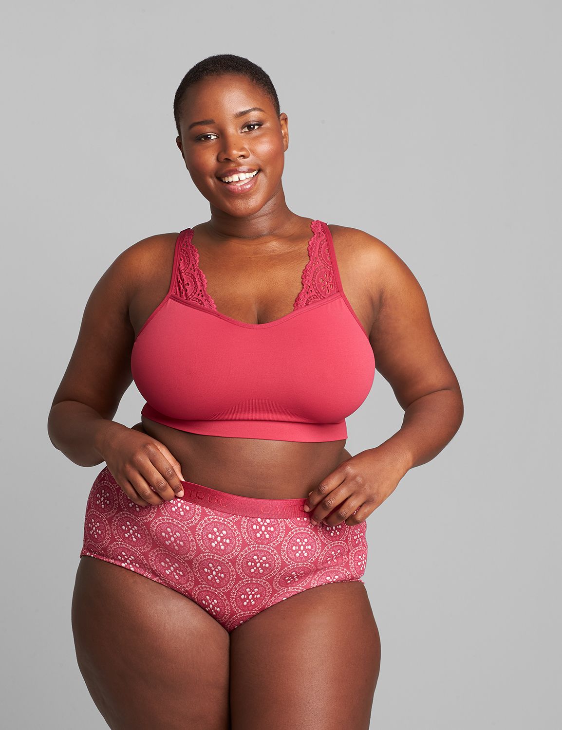 Seamless V-Neck Bralette With Lace Trim