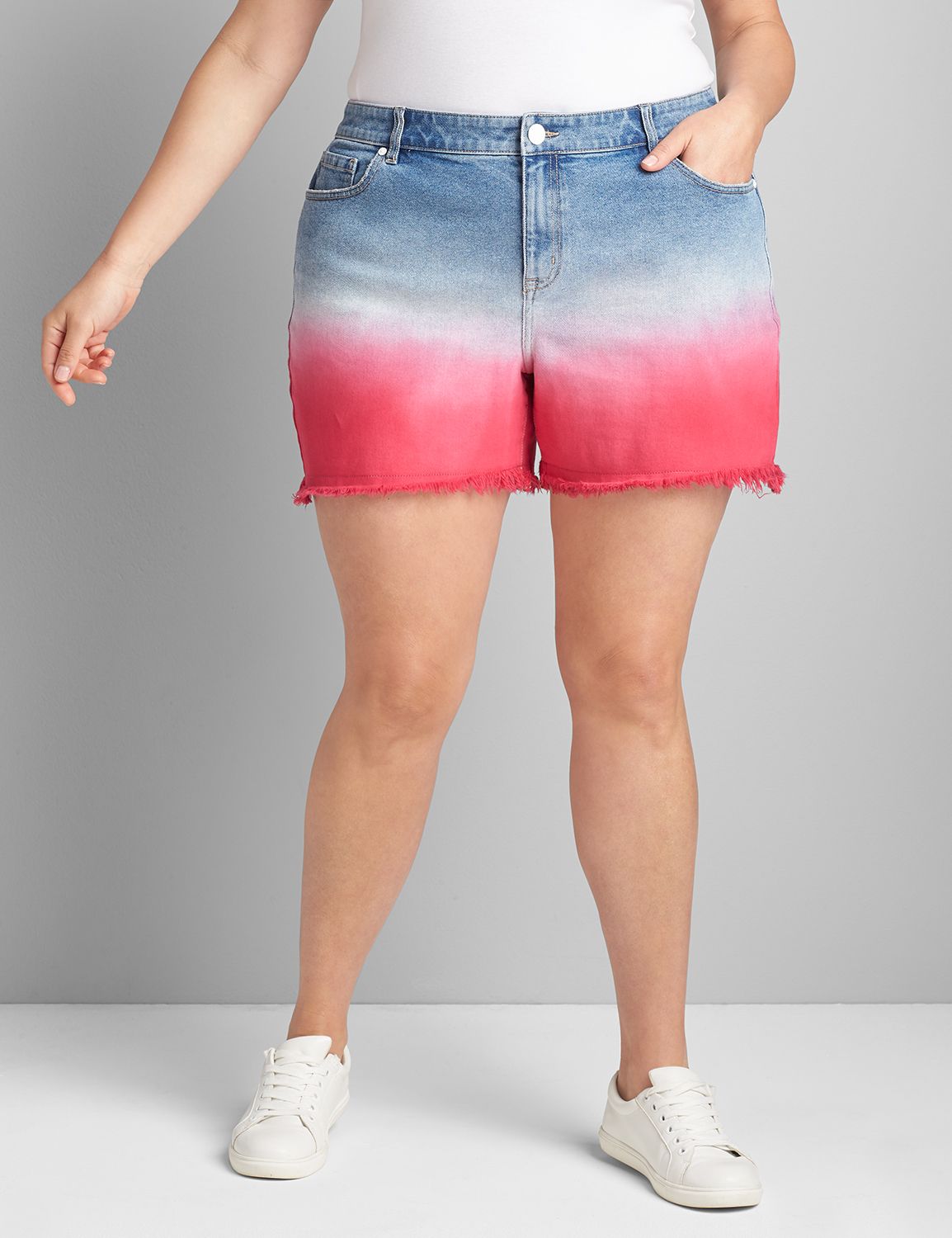 DENIM BOYFRIEND SHORT DIP DYE -1120024:Light Denim:20 Product Image 1