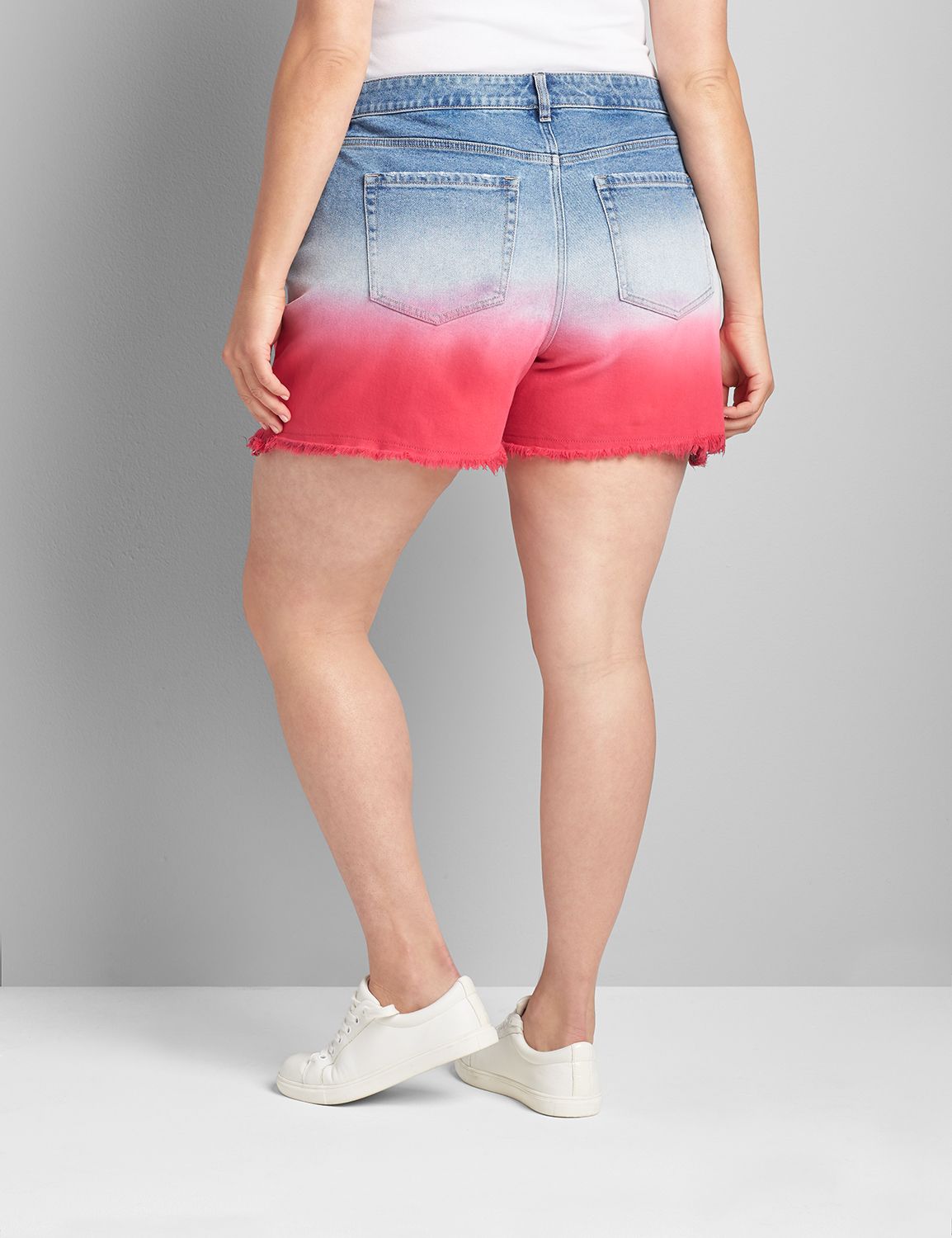 DENIM BOYFRIEND SHORT DIP DYE -1120024:Light Denim:20 Product Image 2