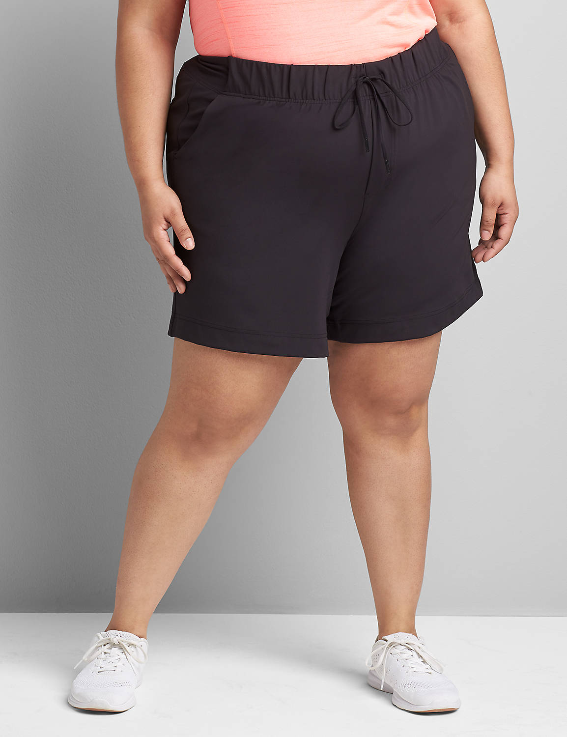 Pull On Stretch Short S 1120817:Ascena Black:18/20 Product Image 1