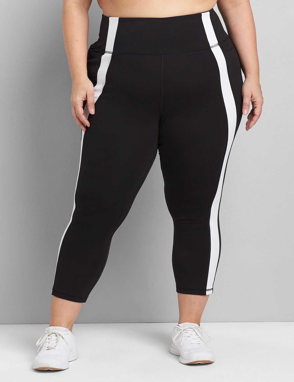 Power Color Blocked Wicking Capri Legging S 1119092:Ascena Black:10/12 Product Image 1