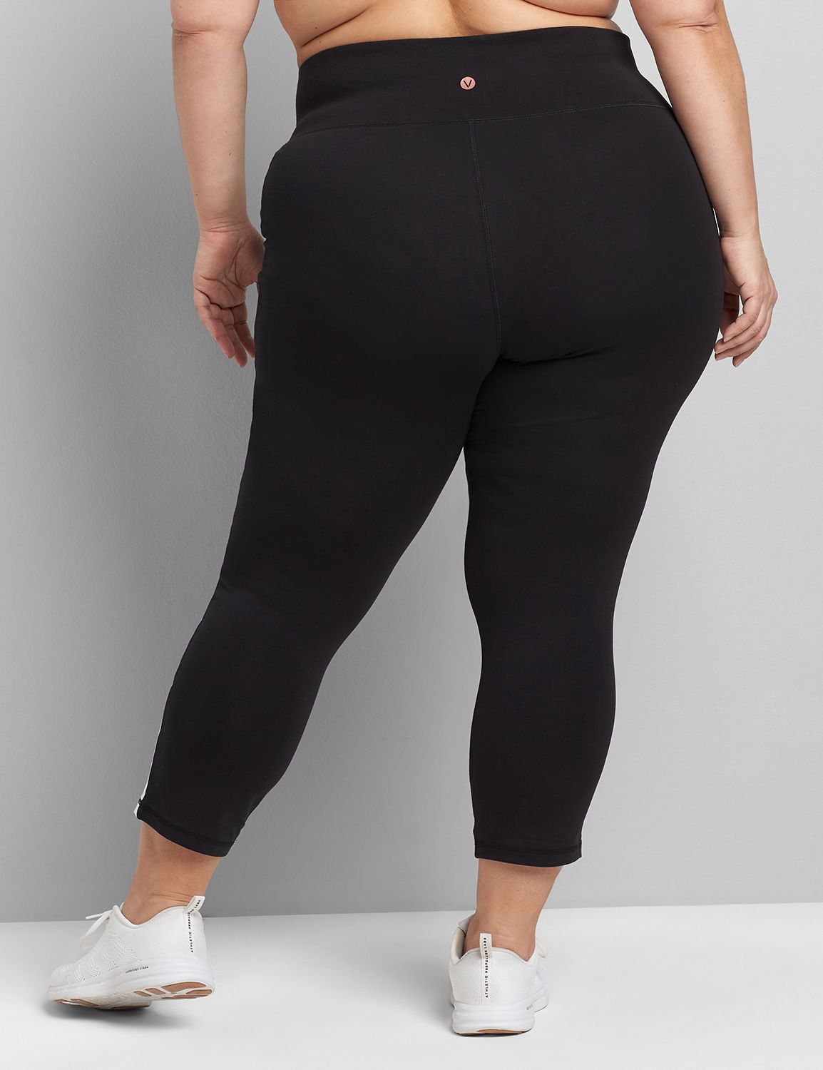 Power Color Blocked Wicking Capri Legging S 1119092:Ascena Black:10/12 Product Image 2