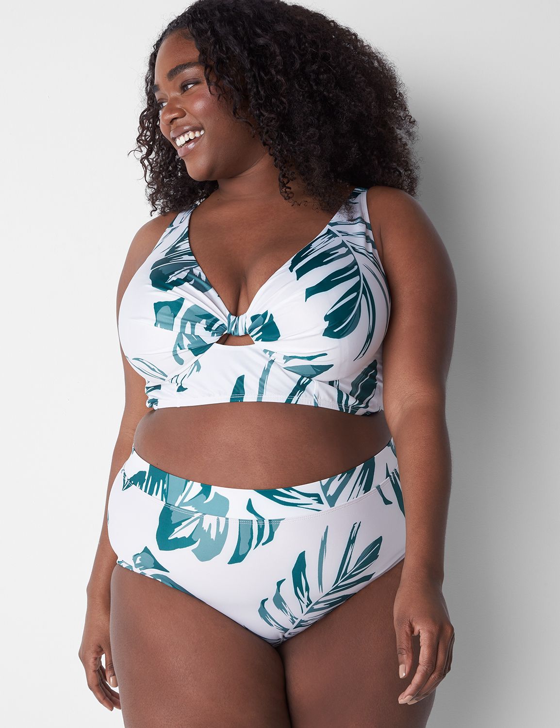 Calcinha Biquíni Plus Size Avenue - Cintura Alta Malha Preta