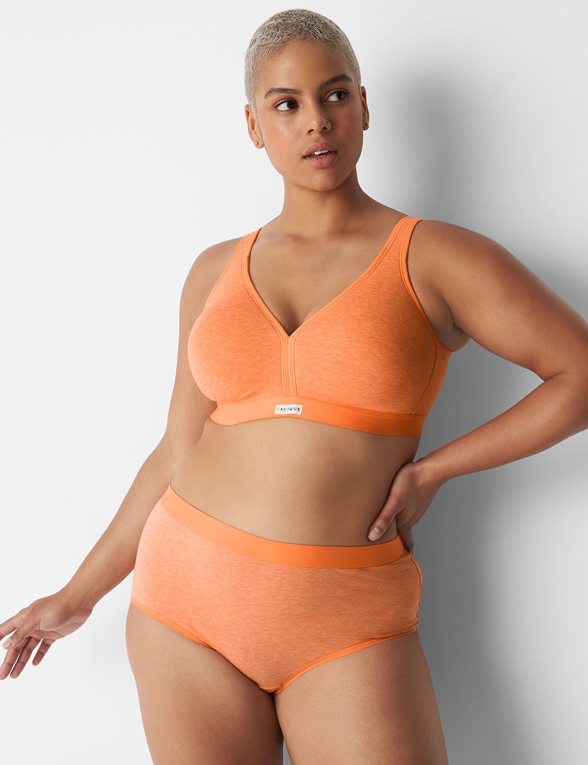 https://lanebryant.scene7.com/is/image/lanebryantProdATG/368297_0000107419?$pdpMainImage$