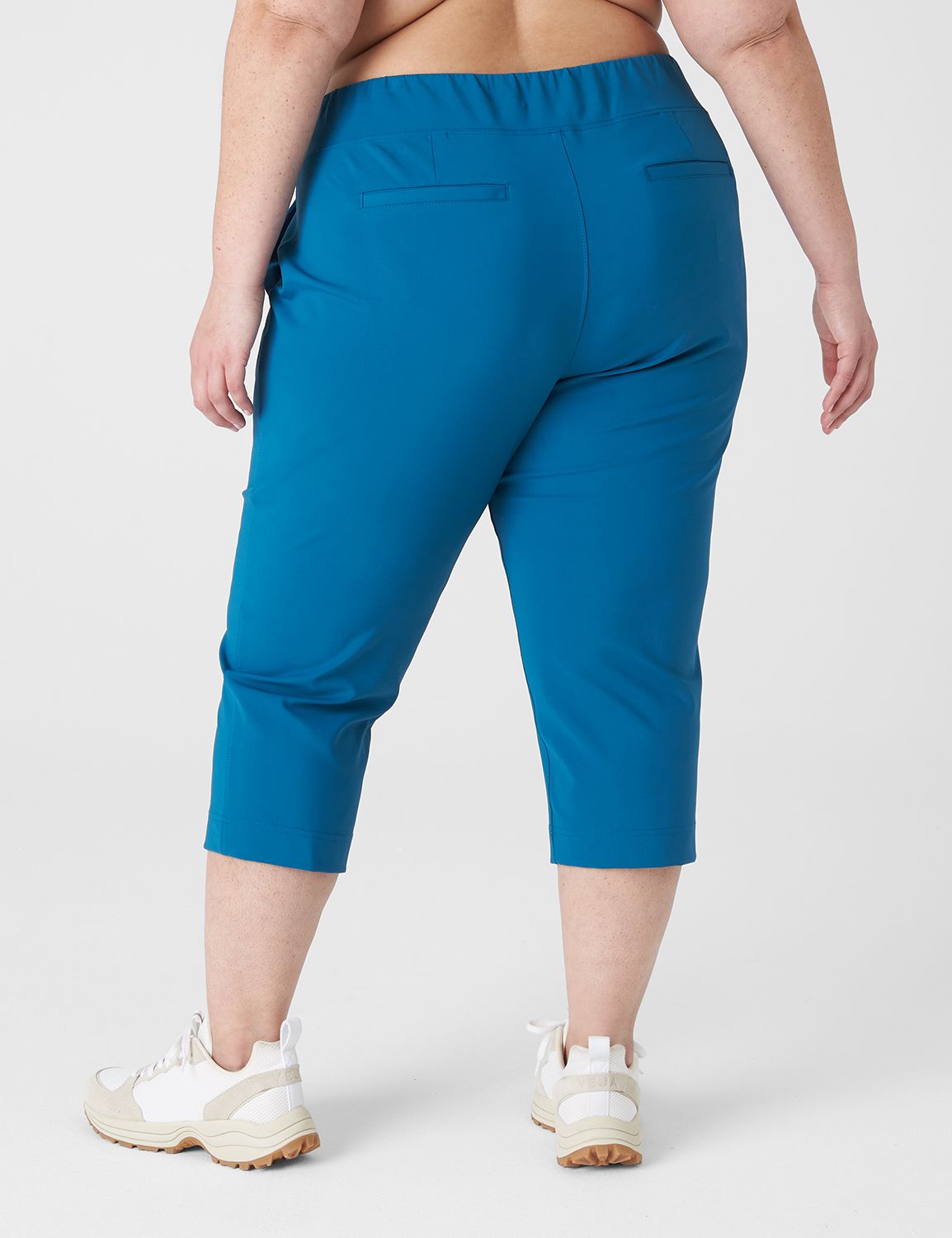 JUST MY SIZE Women's Plus Size Active Pieced Stretch Capri  Plus size women,  Womens active pants, Functional clothing