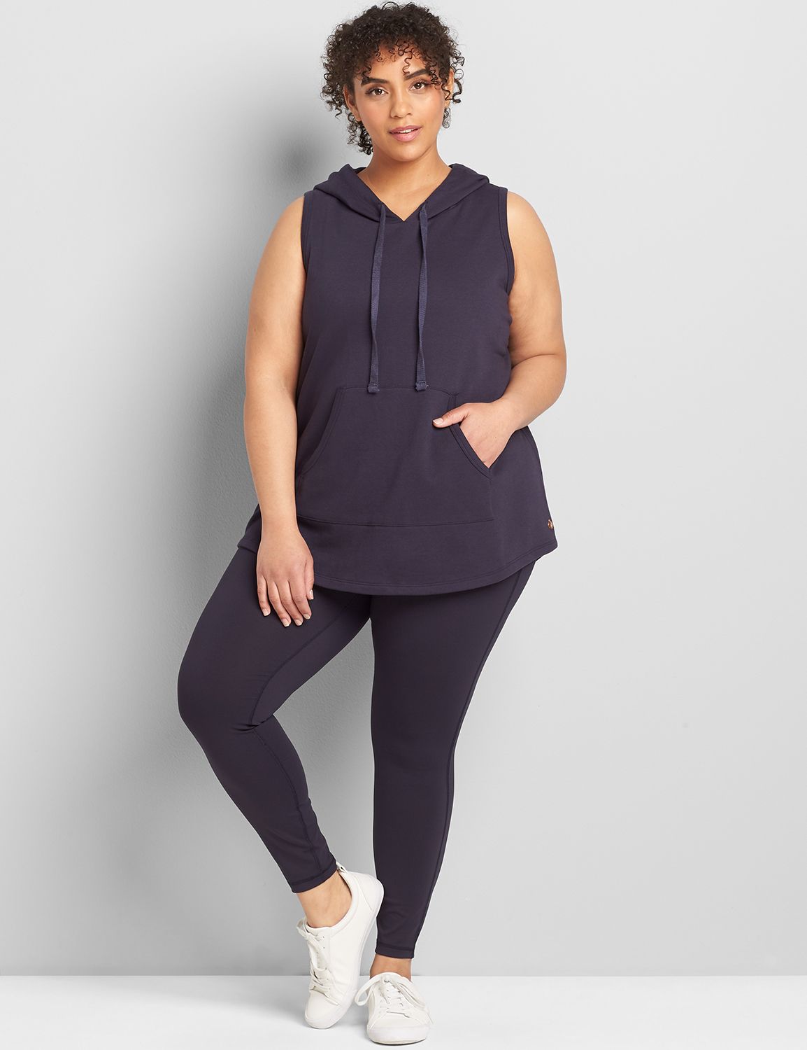 LIVI Sleeveless Hooded Sweatshirt Product Image 3