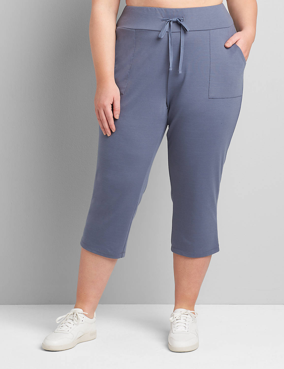 LIVI French Terry Crop Straight Pant Product Image 1