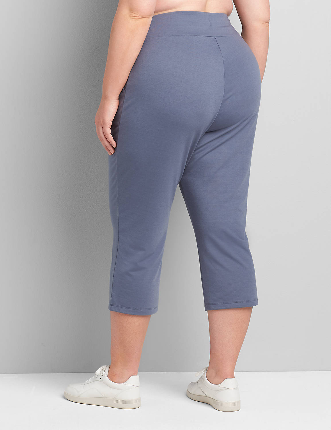 LIVI French Terry Crop Straight Pant Product Image 2