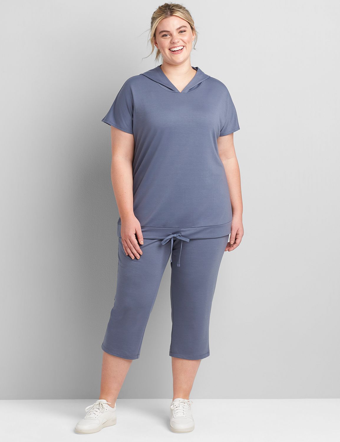 LIVI Short-Sleeve Hoodie With Tie Hem Product Image 3