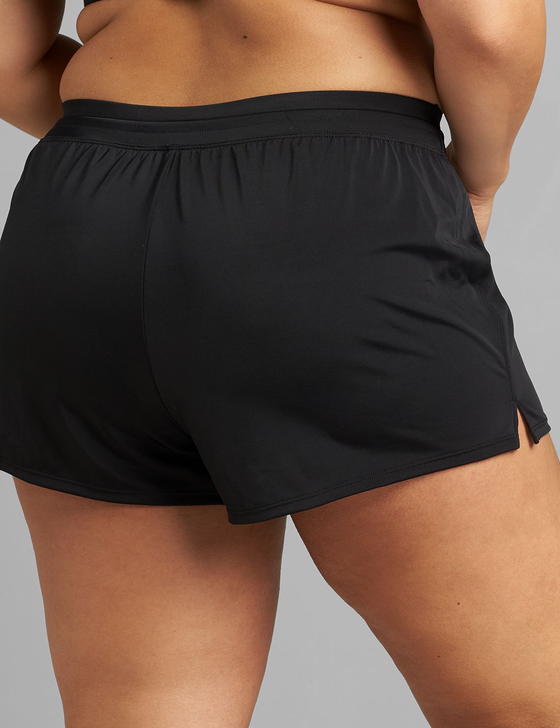 Lululemon Hotty Hot Shorts 4”, Women's Fashion, Bottoms, Shorts on Carousell