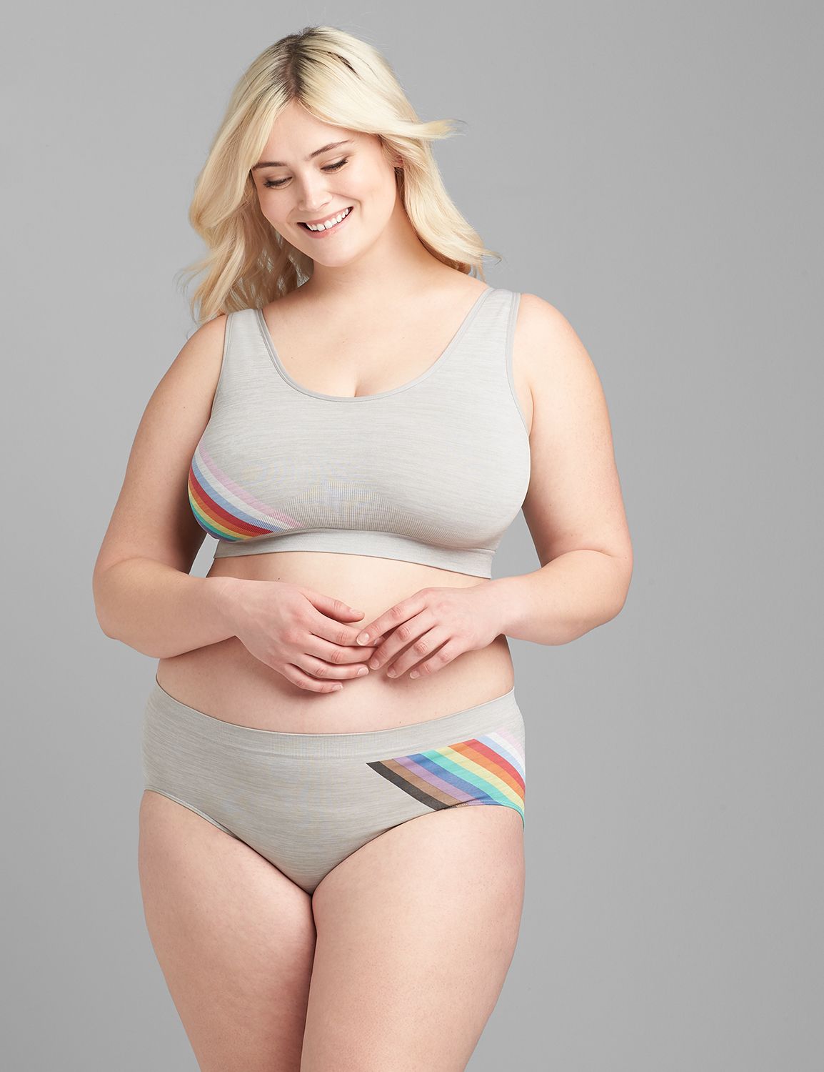 Scoop-Neck Seamless Bralette - Rainbow Stripe