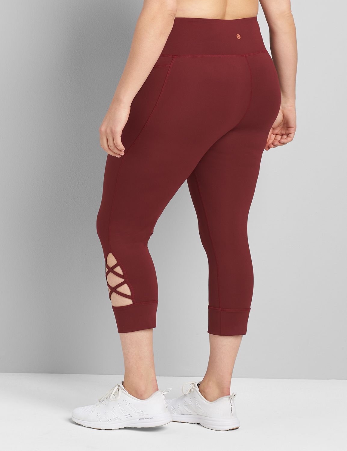 Power Soft Side Detail Capri Leggin Product Image 2