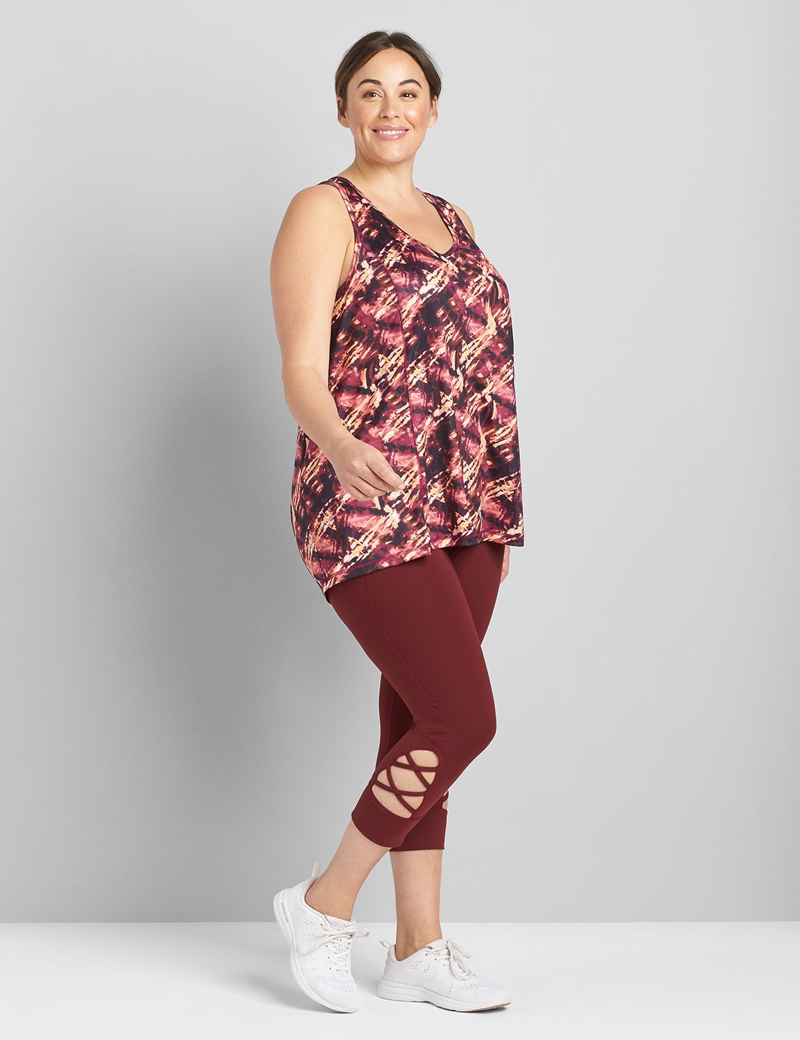 Power Soft Side Detail Capri Leggin Product Image 3