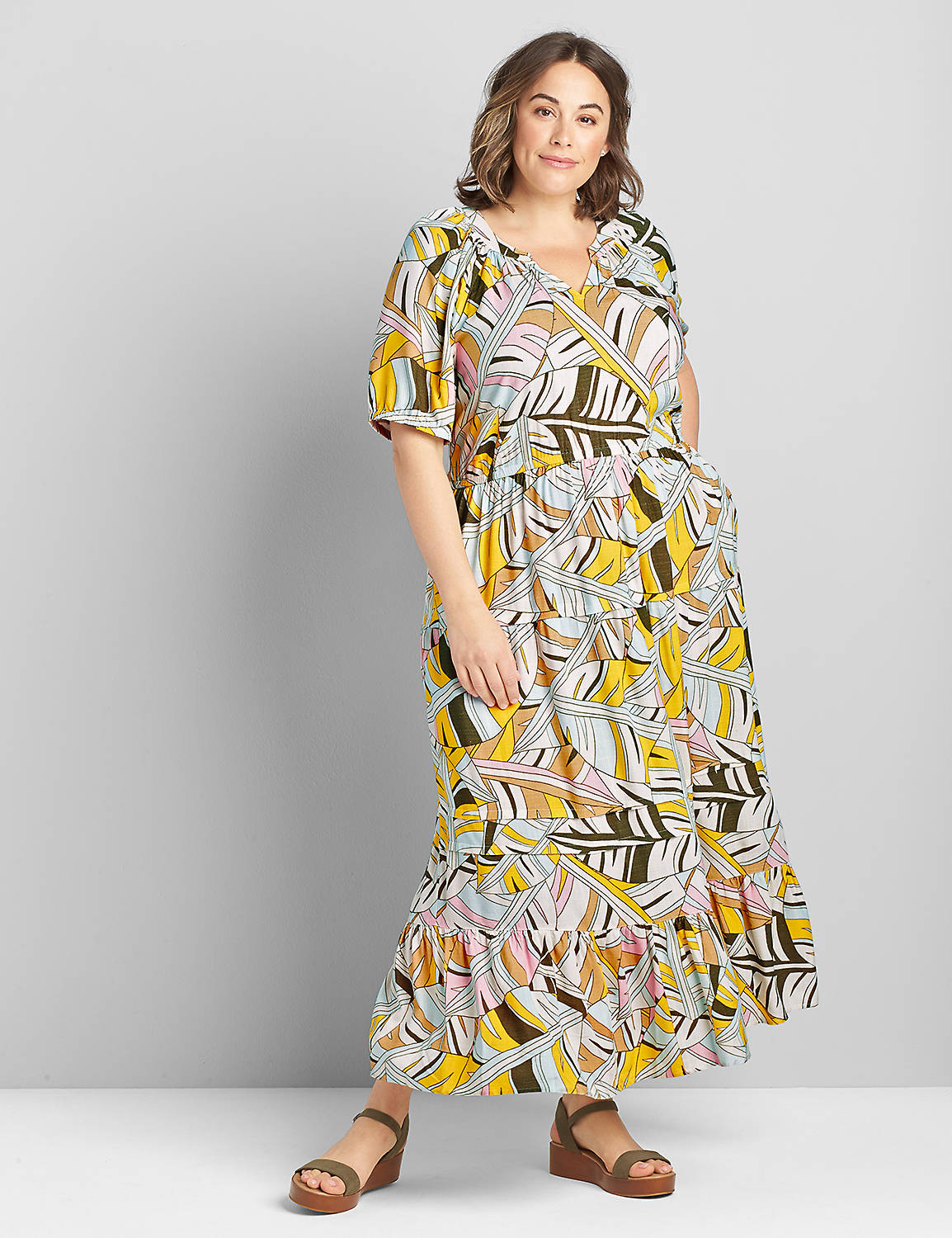 Elbow Sleeve Notch Neck Tuck Detail Maxi Dress1120931:LBSU21105_OutlinePalm_C6:18 Product Image 1