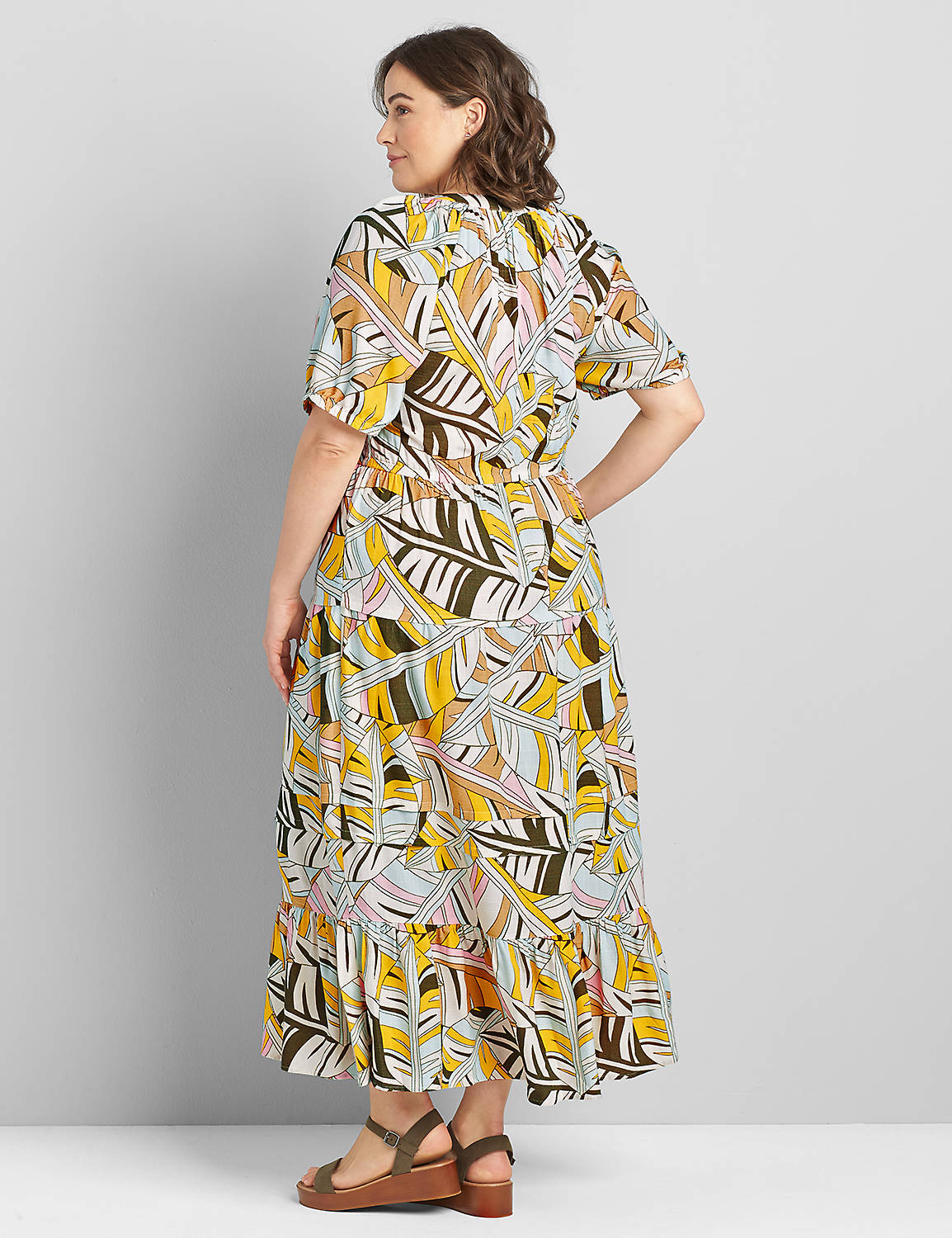 Elbow Sleeve Notch Neck Tuck Detail Maxi Dress1120931:LBSU21105_OutlinePalm_C6:18 Product Image 2