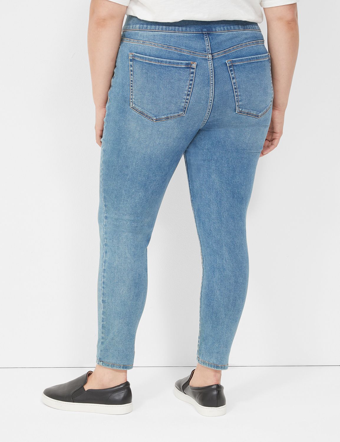 Pull Off Comfort & Style with Denim Jeggings – Fashion Gone Rogue