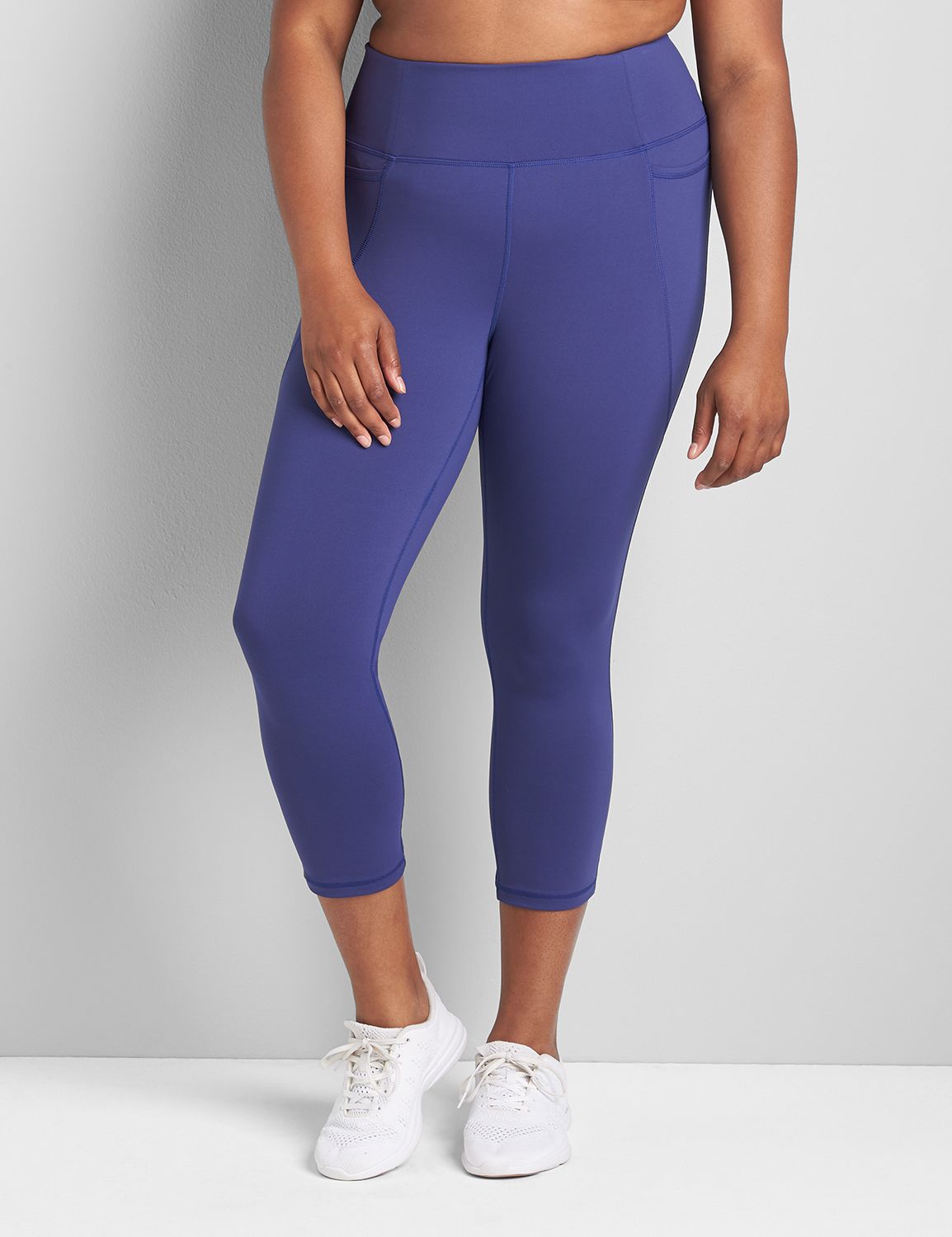 Power Criss Cross Hem Wicking Capri Product Image 1