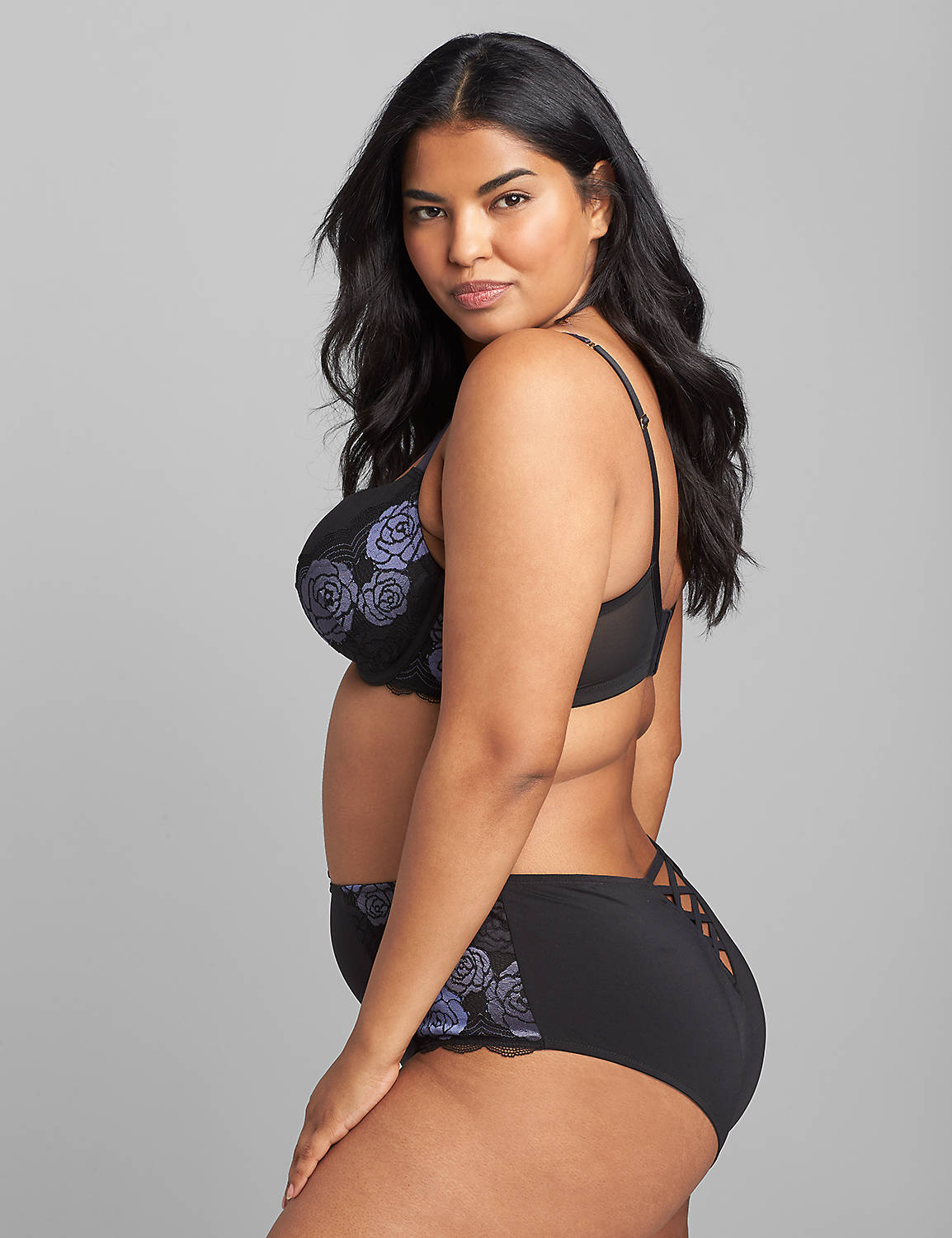 Cacique, Intimates & Sleepwear, Cacique Lane Bryant Lightly Lined Black  Floral Lace Overlay Underwire Bra 4dd