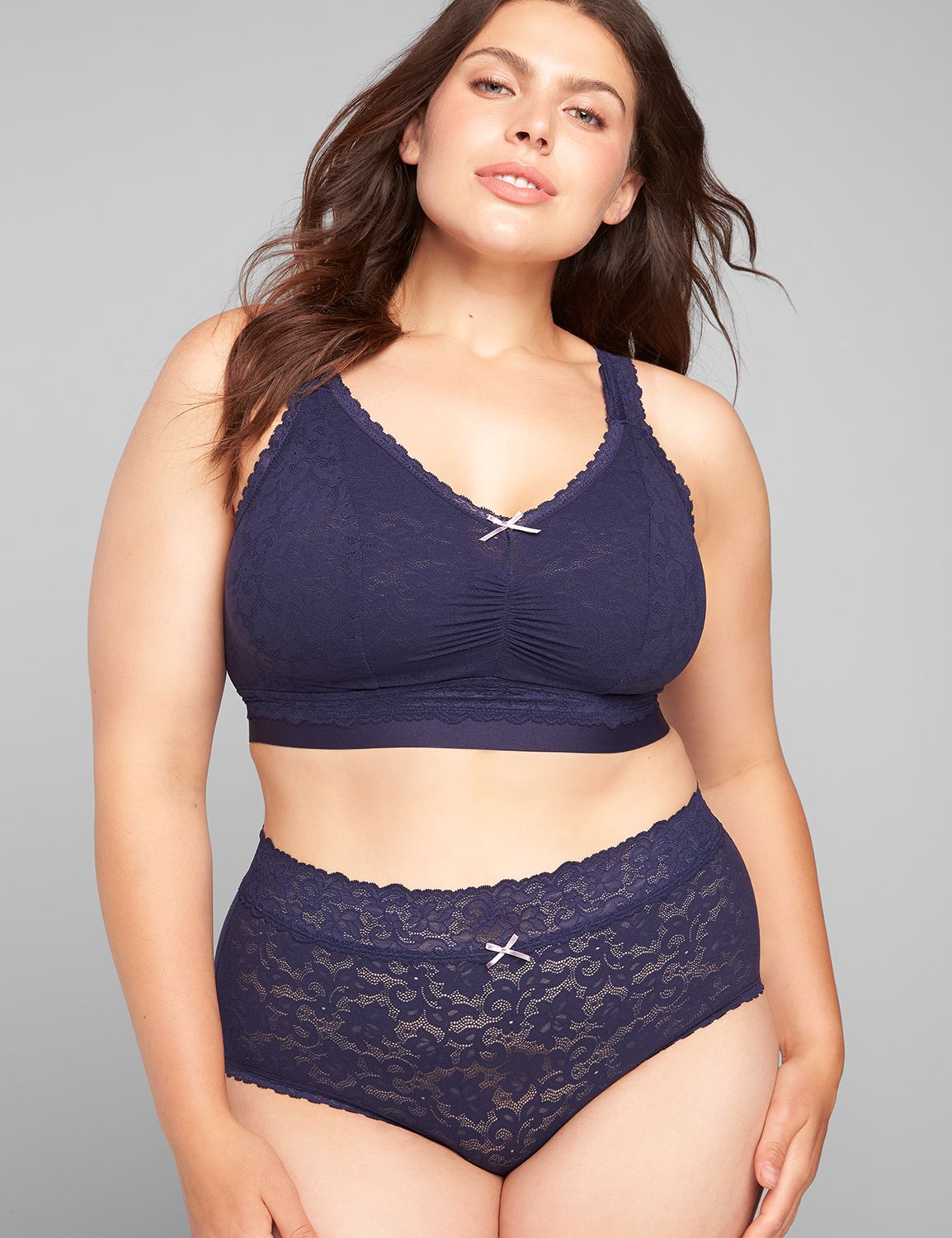 https://lanebryant.scene7.com/is/image/lanebryantProdATG/369615_0000012164?$pdpMainImage$