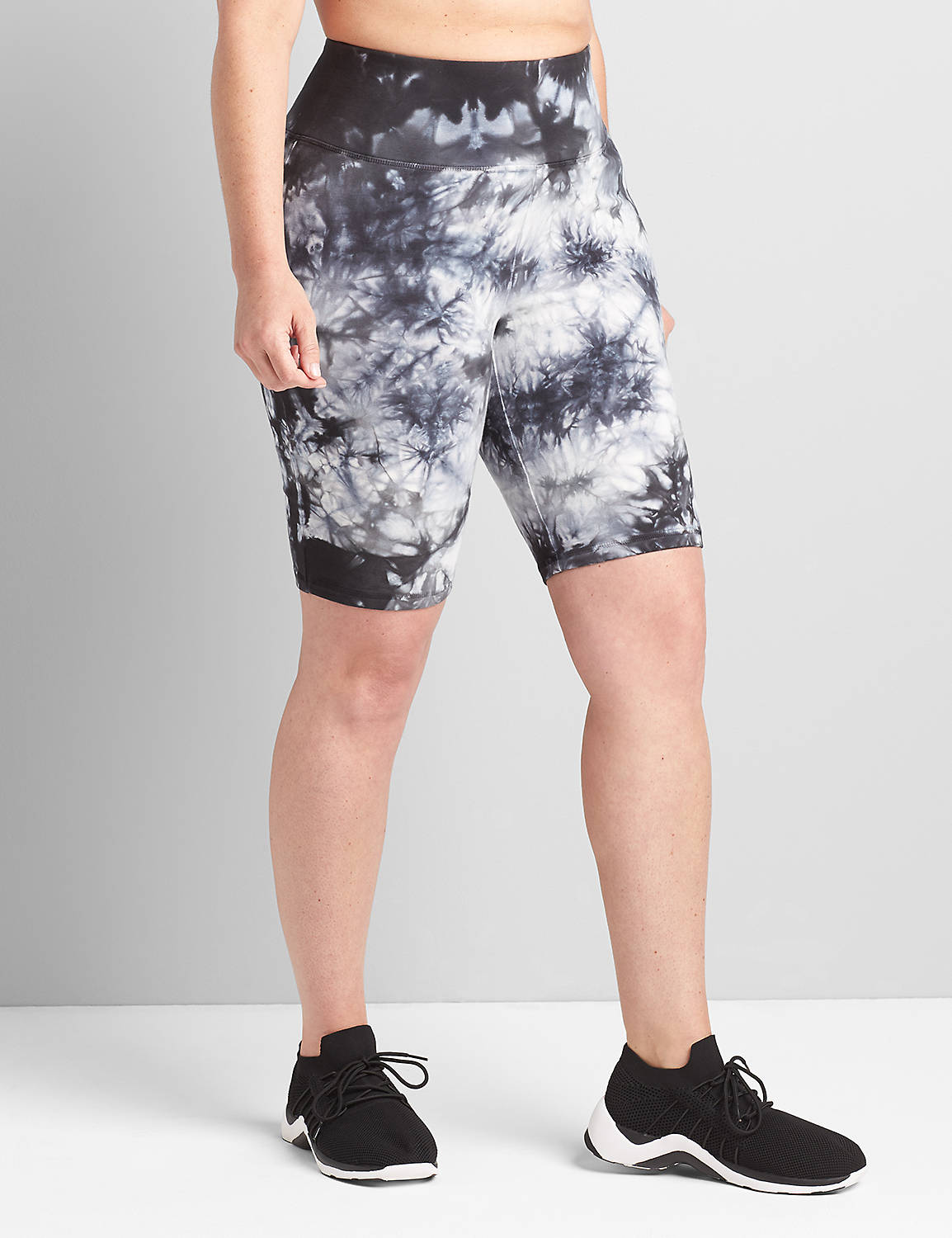 Power Signature Stretch Knee Short Product Image 1