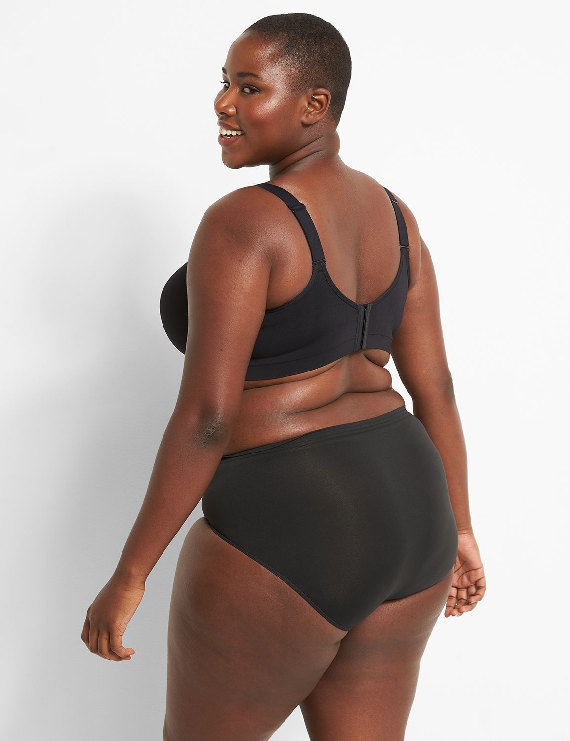 Seamless No LL Wire Bra with Magic Wing 1107363:Pantone Tap Shoe:44DDD Product Image 2