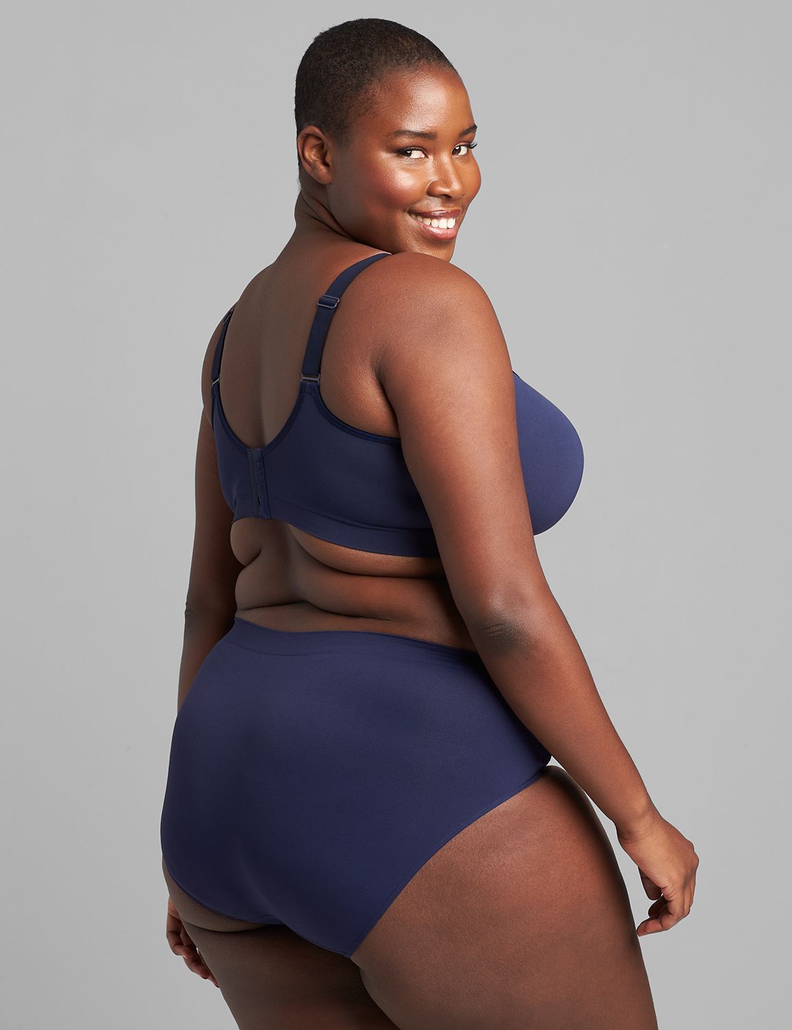 Magic Wing Lightly Lined No-Wire Balconette Bra Product Image 2