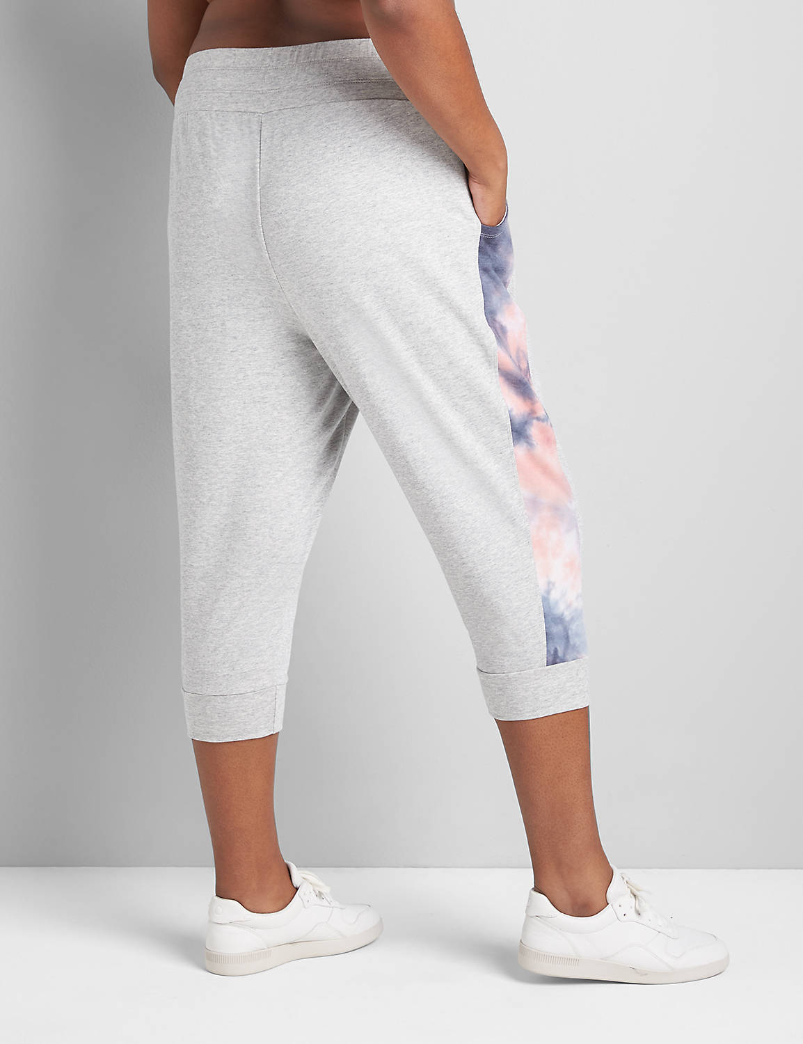 LIVI Mid Rise French Terry Capri Jogger Dye Effect Blocked 1122999:Grey Heather:38/40 Product Image 2