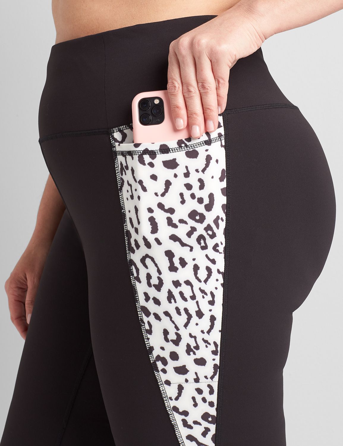 LIVI High Rise Livi Soft 7/8 Leggin Product Image 4