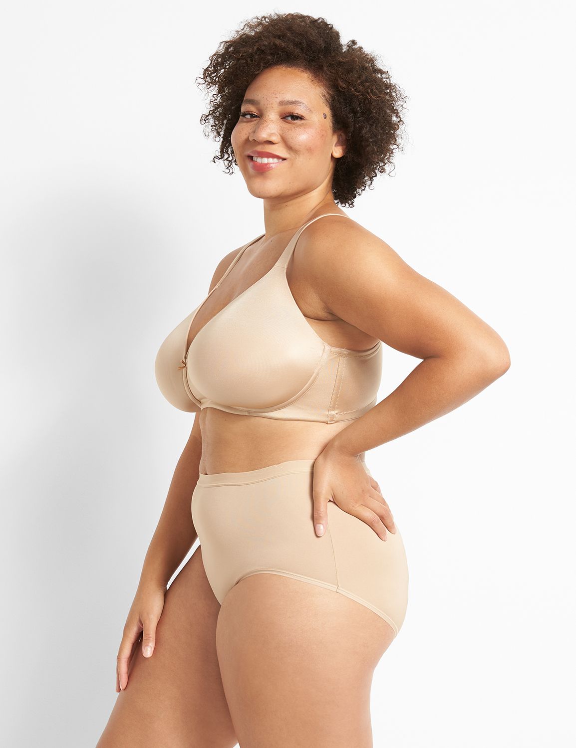 Smooth Lightly Lined Full Coverage No-Wire Bra