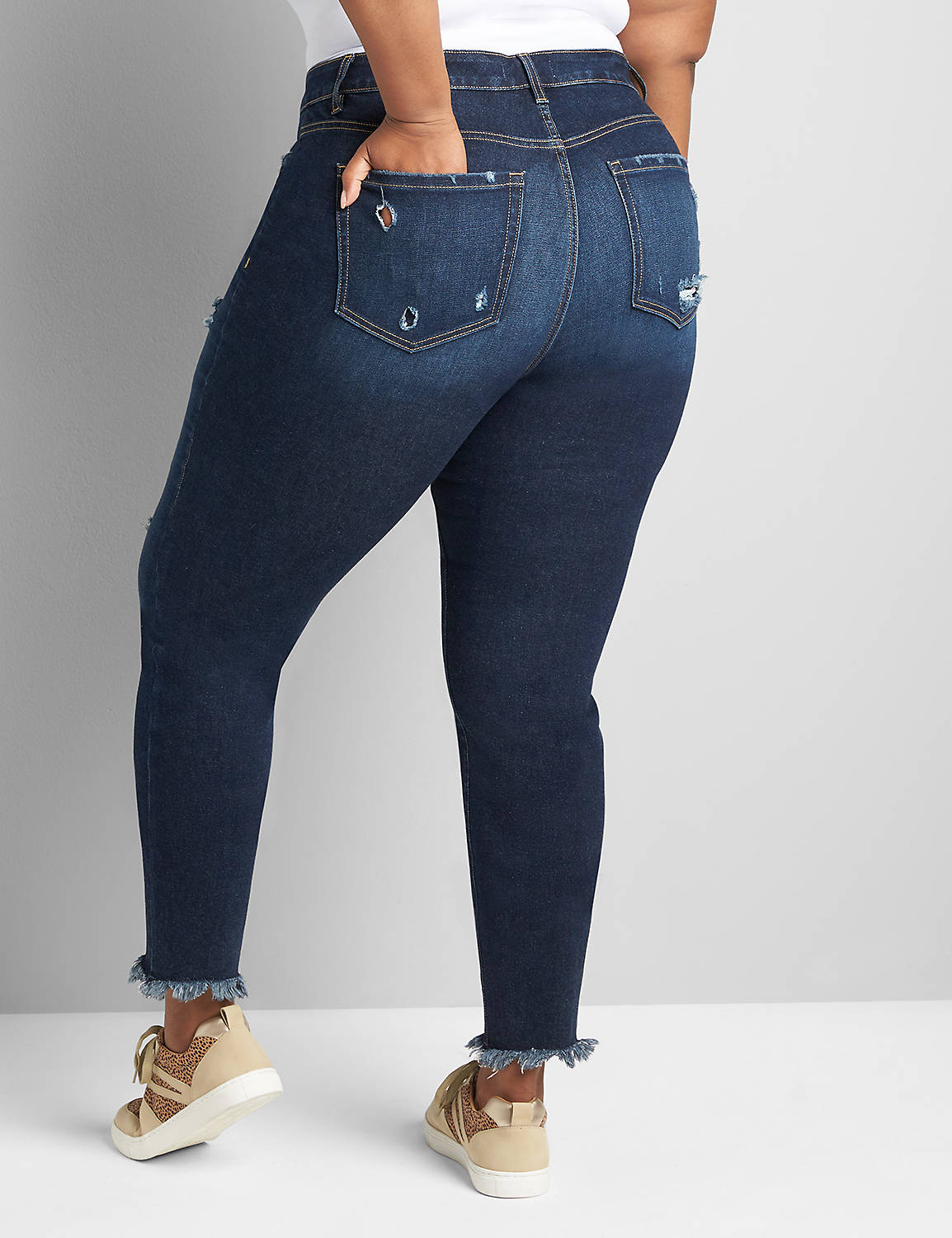 Curvy Fit High-Rise Skinny Jean Product Image 2
