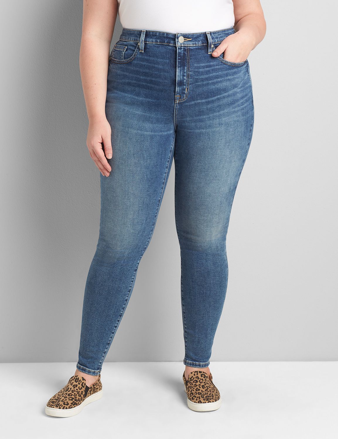 Signature Fit Ultra High-Rise Skinny Jean - Medium Wash Product Image 1