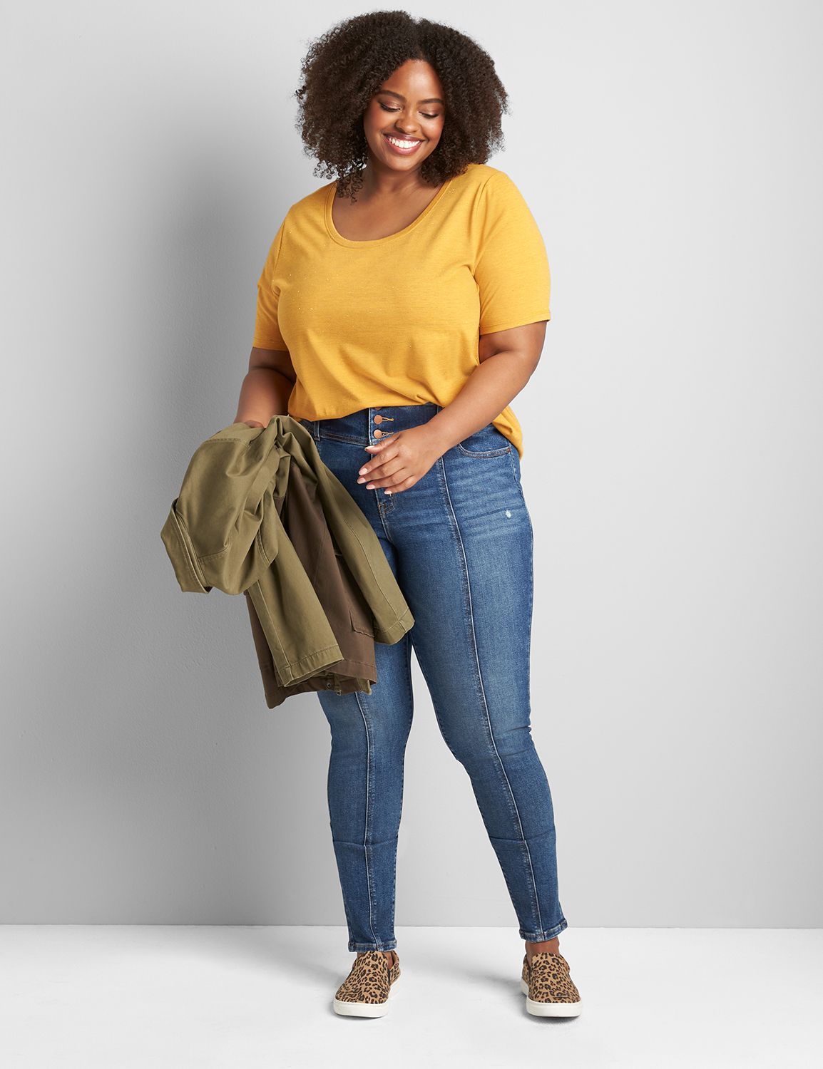 Perfect Sleeve Scoop-Neck Tee - Shine Product Image 3