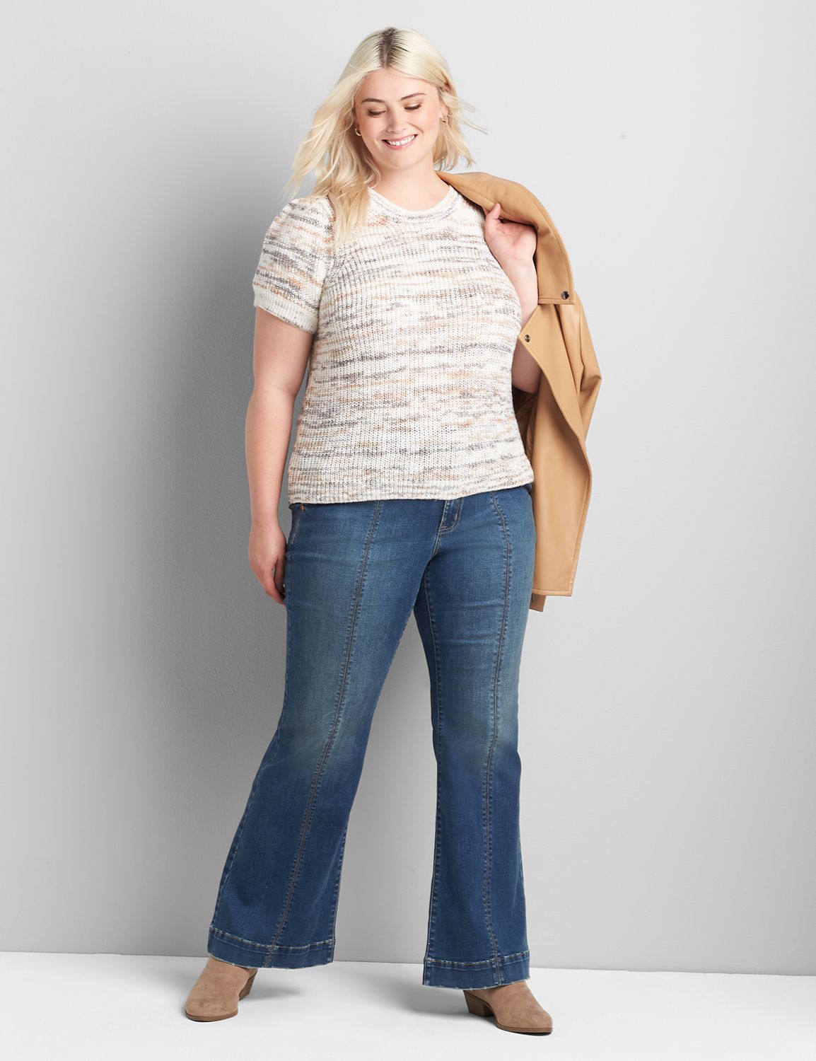Signature Fit High-Rise 3-Button Flare Jean - Medium Wash Product Image 3
