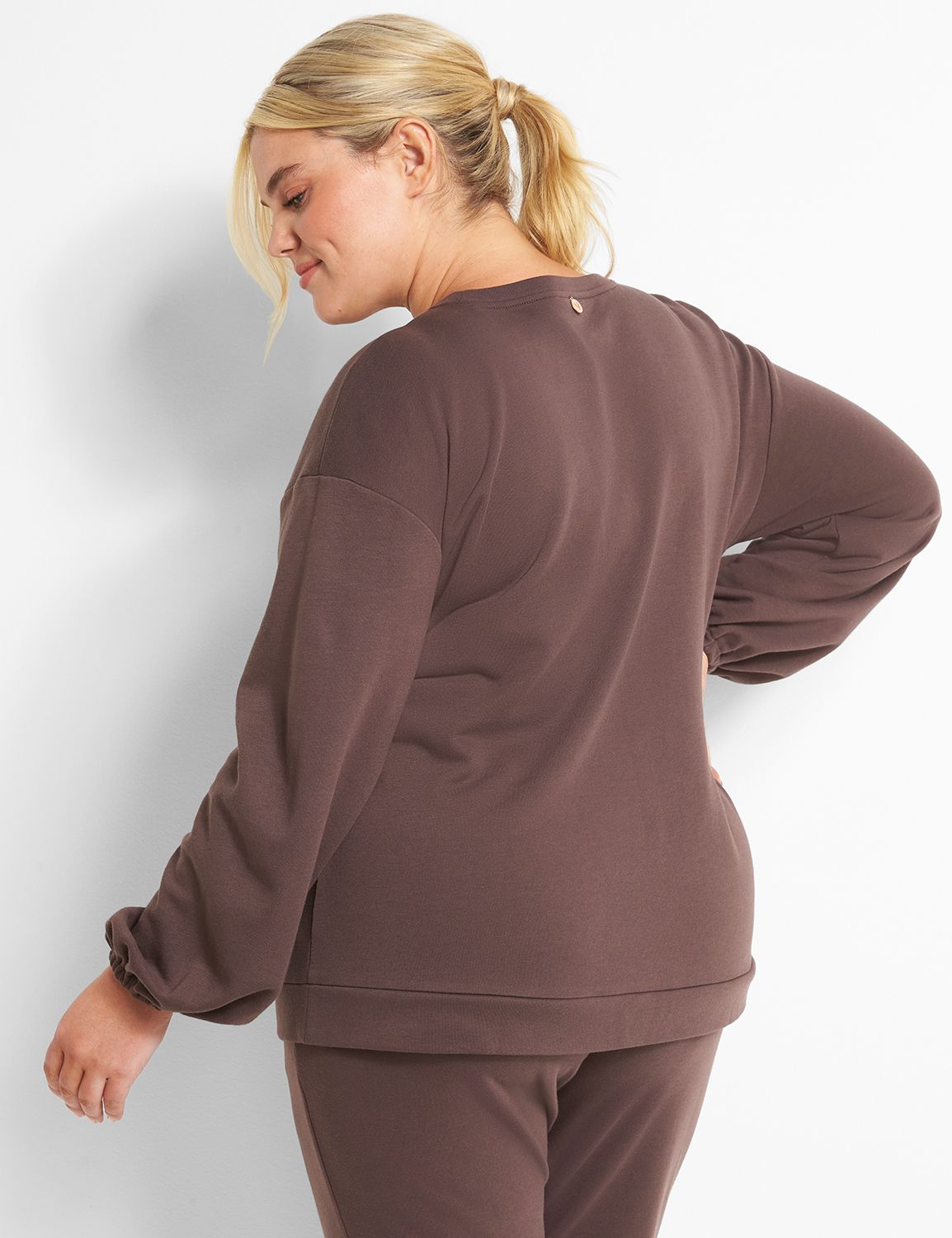 LIVI Crew-Neck Sweatshirt Product Image 2