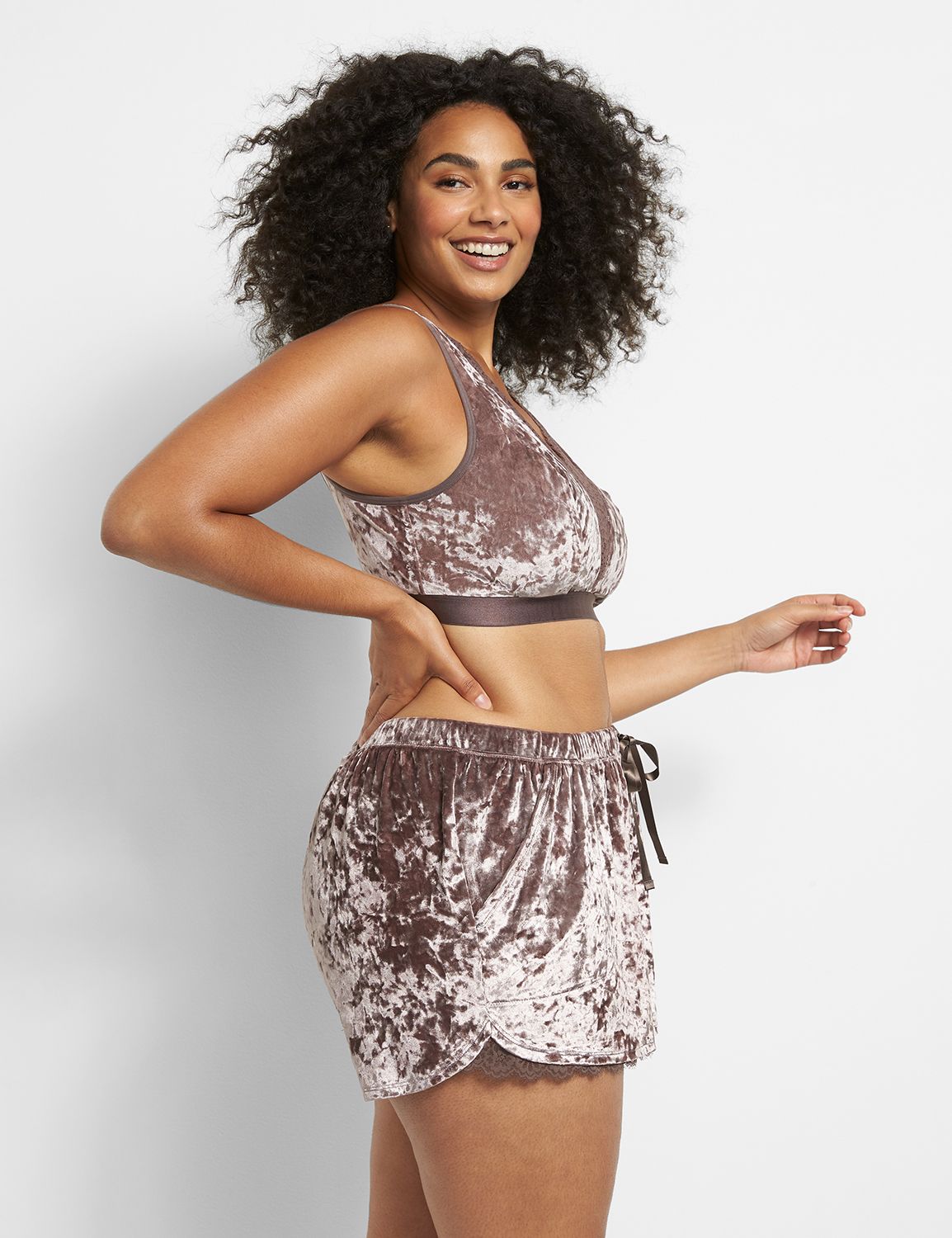 https://lanebryant.scene7.com/is/image/lanebryantProdATG/372852_0000008351_alt1?$pdpMainImage$