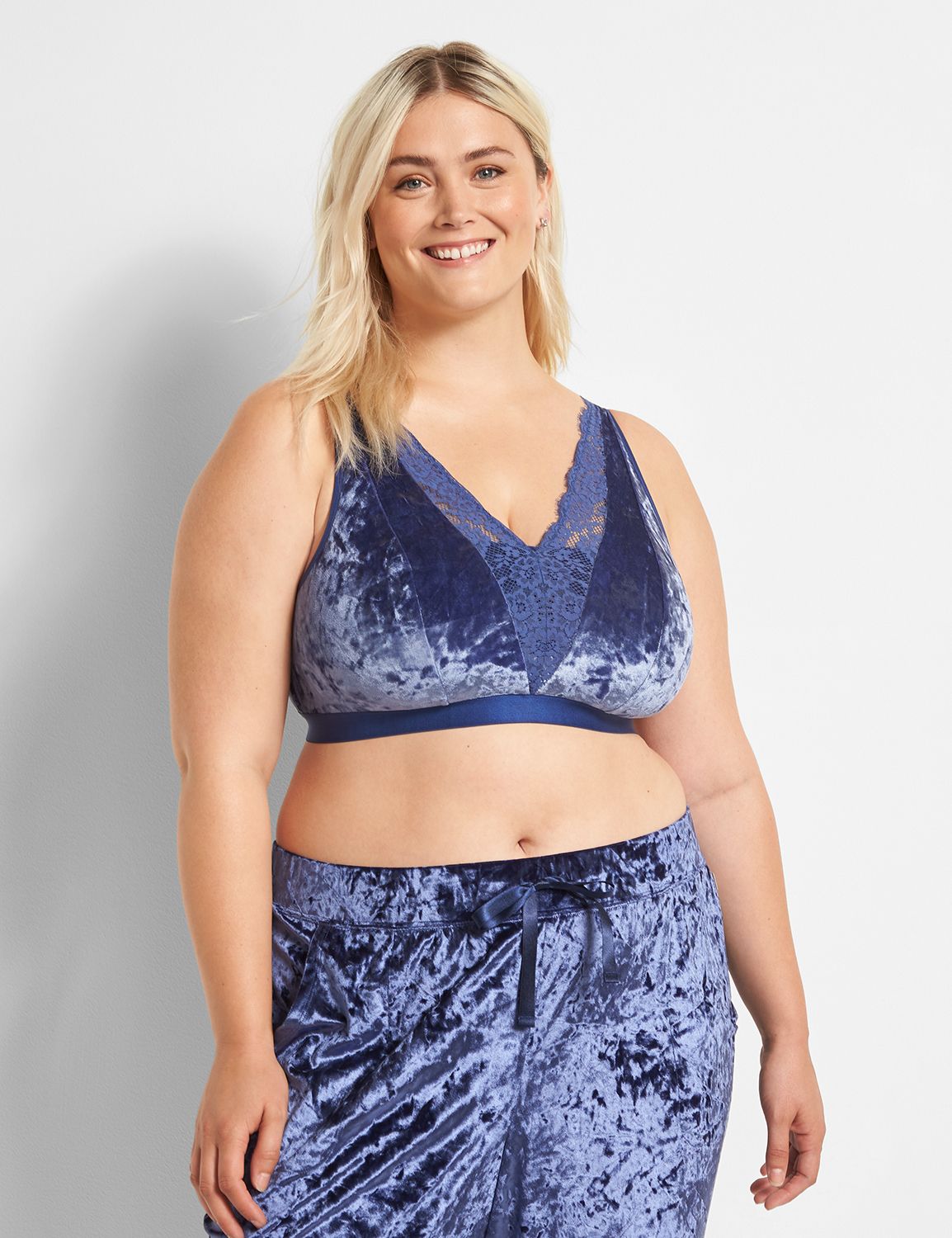 Velvet Bralette High Apex Eyelash lace trim 1122914 F:PANTONE Twilight  Blue:18/20