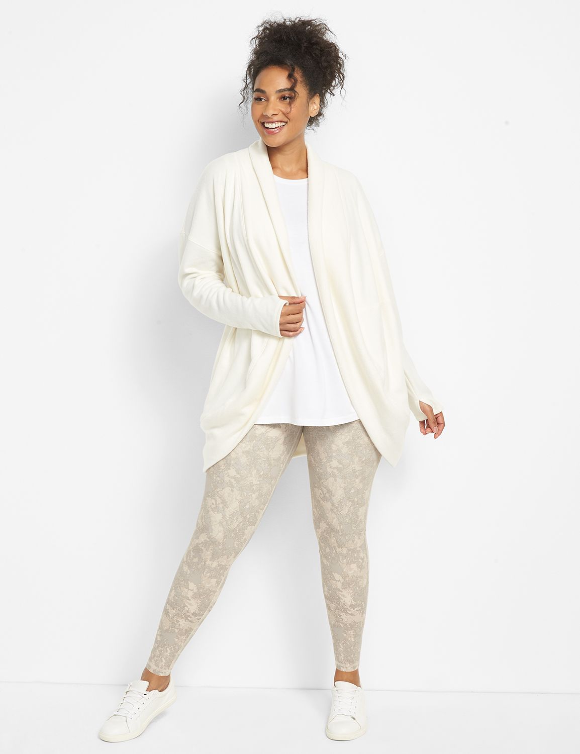 LIVI Brushed Knit Overpiece Product Image 3