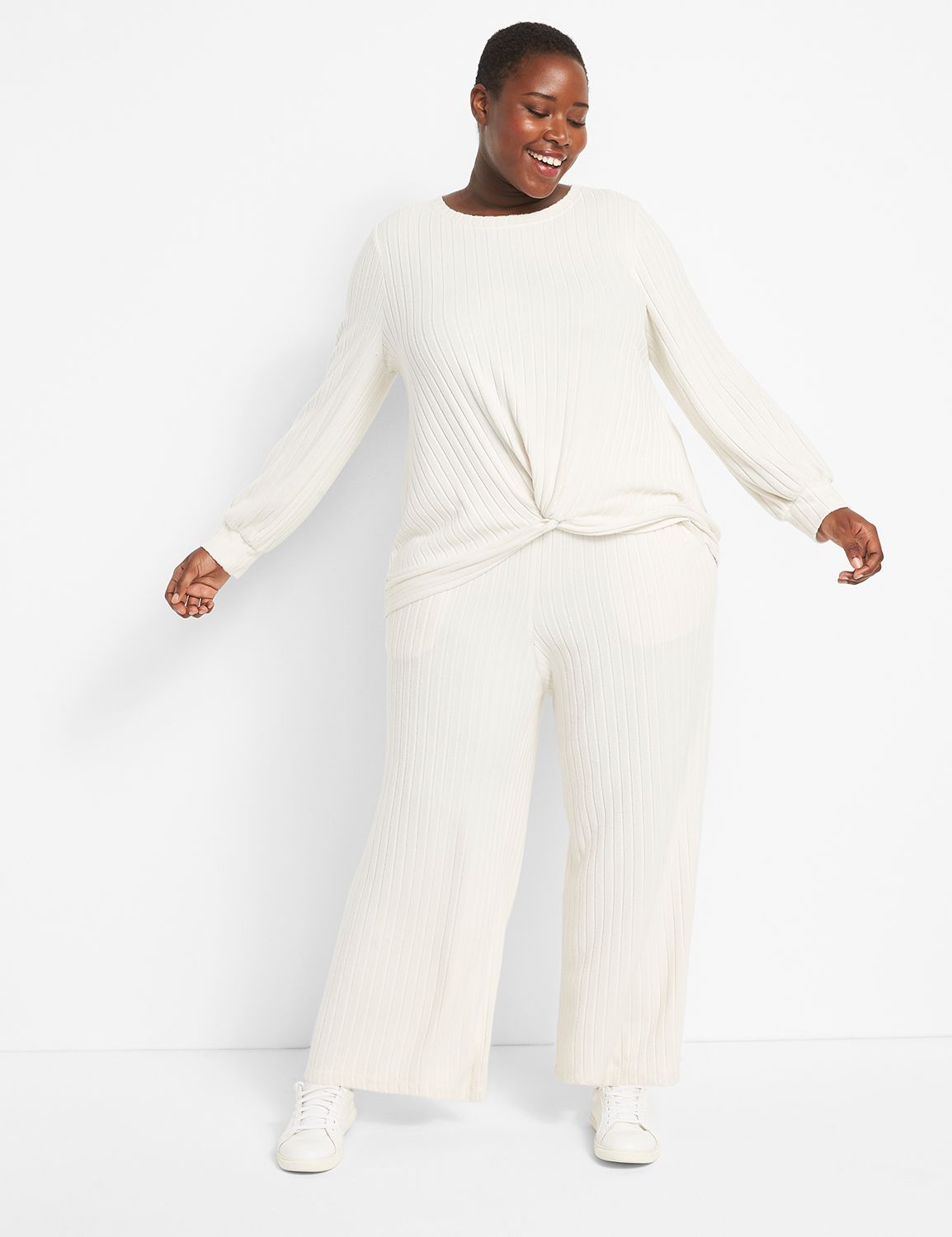 Long Sleeve Crew Neckline Twist Front Top F 1123663:PANTONE Egret:26/28 Product Image 3