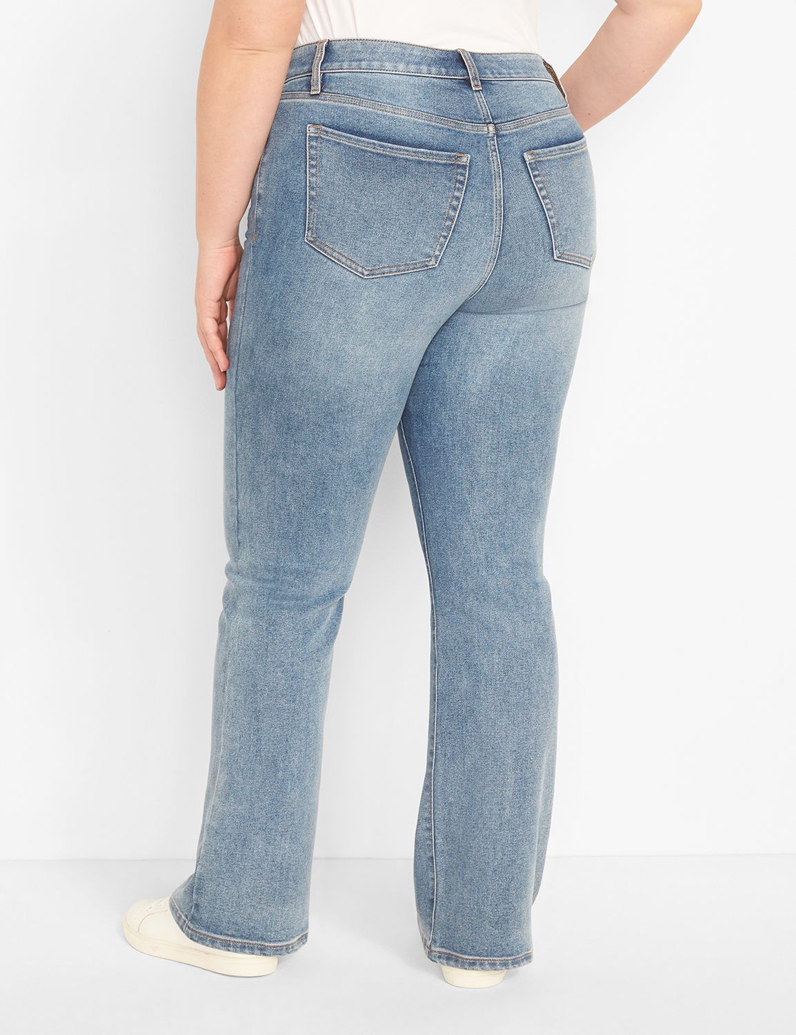 SIGNATURE MID RISE BOOT - JAN WASH 1 LBO SLUB 1124577:Medium Denim:12 Product Image 2
