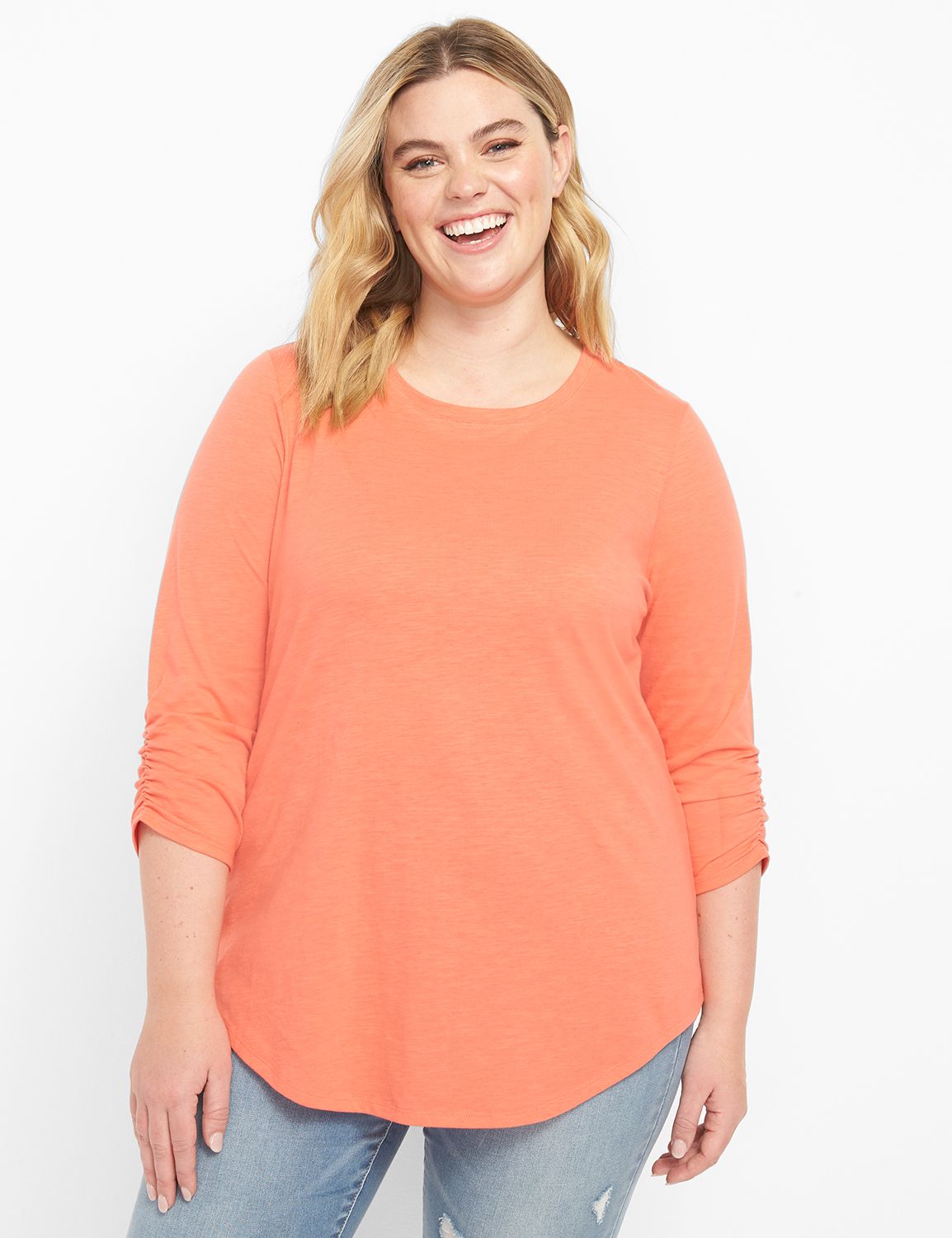 3/4 Ruched Sleeve Crew Neck Curved Product Image 1