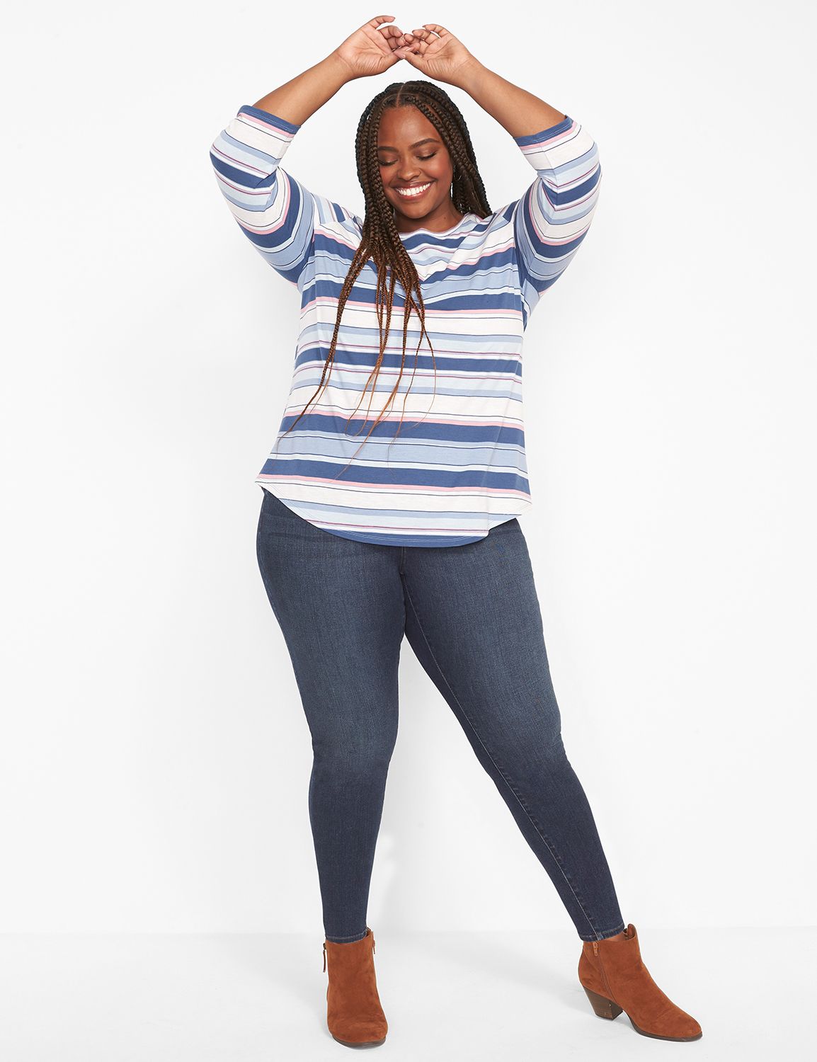 3/4 Ruched Sleeve Crew Neck Curved Hem Tee 1124345:LBH21216_NikkiStripe5Color_V3_CW1:14/16 Product Image 3