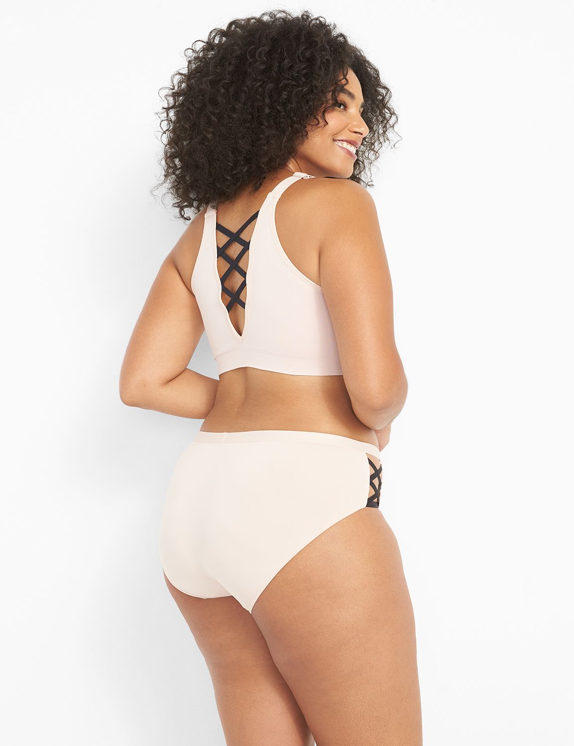 Seamless Strappy Back Bralette 1123 Product Image 2