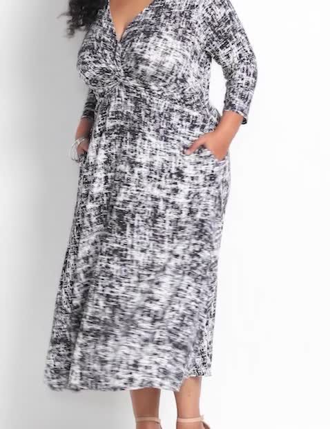 3/4 Sleeve V Neck Twist Front Fit And Flare 1124222:LBH21181_ClaraTexture_CW6:30/32 image number 0