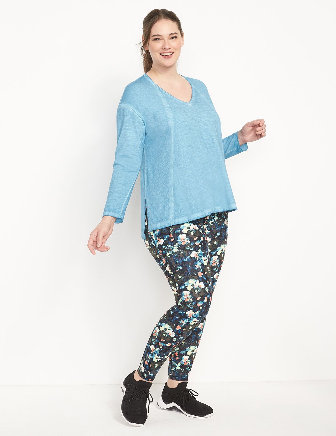 Long Sleeve Mid V-Neck Dye Effect T Product Image 3