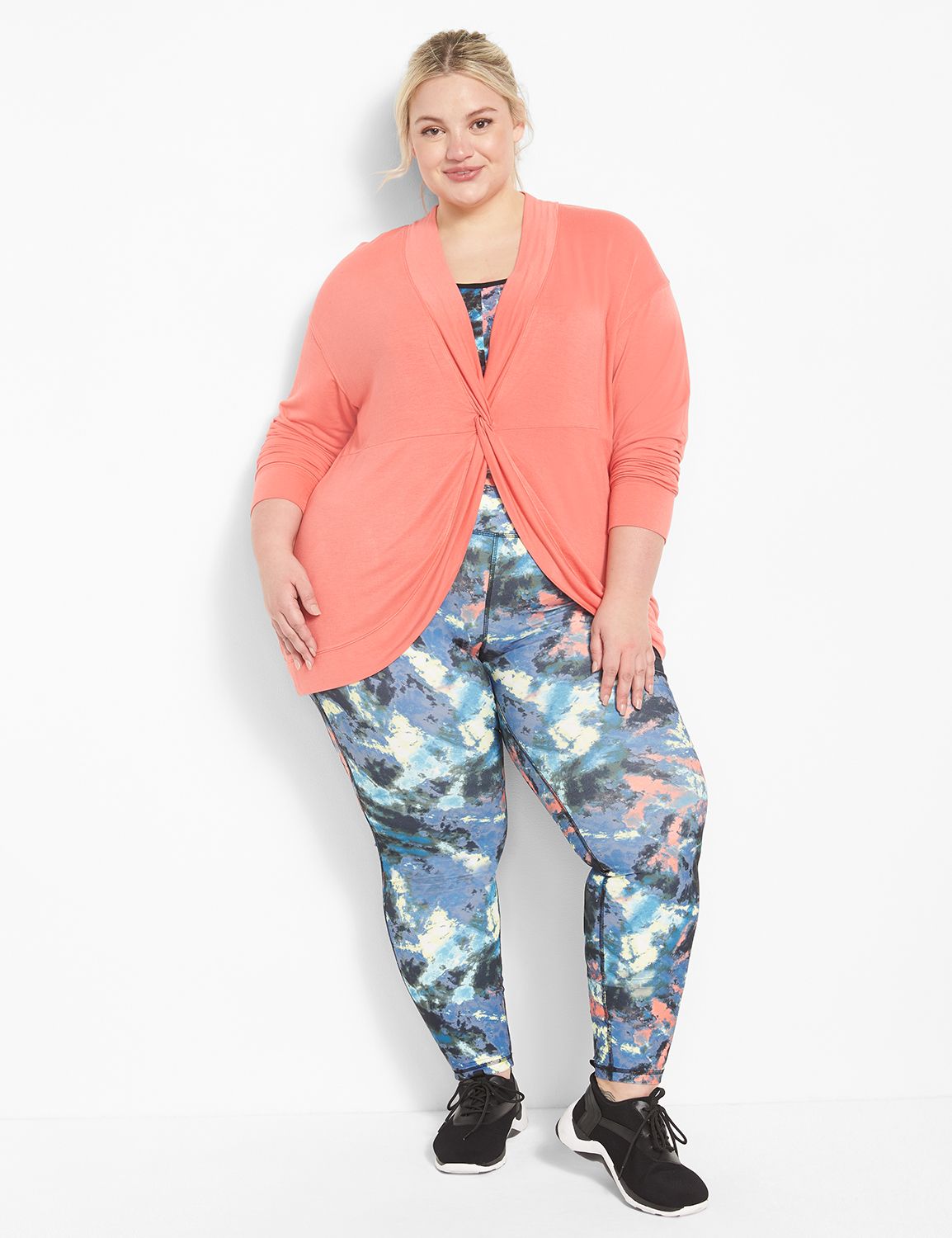 LIVI Twist-Knot Sweatshirt Product Image 3