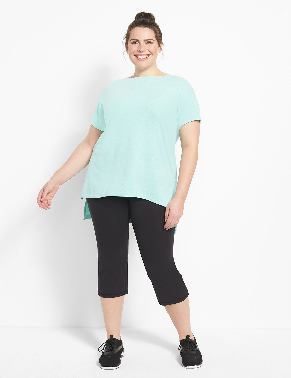 Livi High Rise Livi Soft Capri Yoga Product Image 3