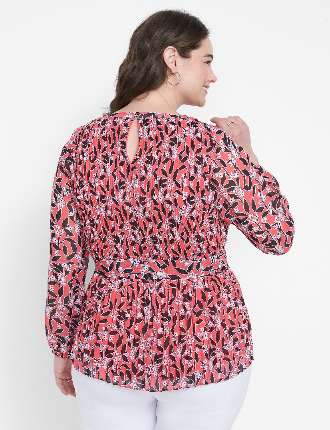 Long Sleeve Crew Neck Pleated Blous Product Image 2