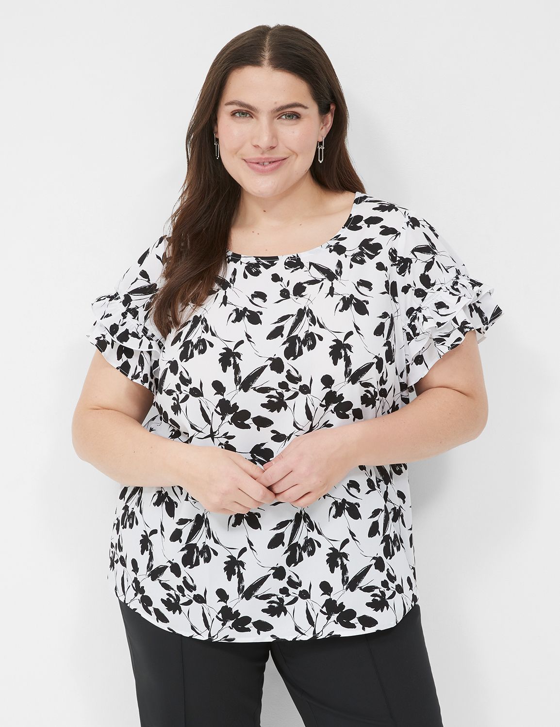 Short Sleeve Flutter Crew Neck Top Product Image 1